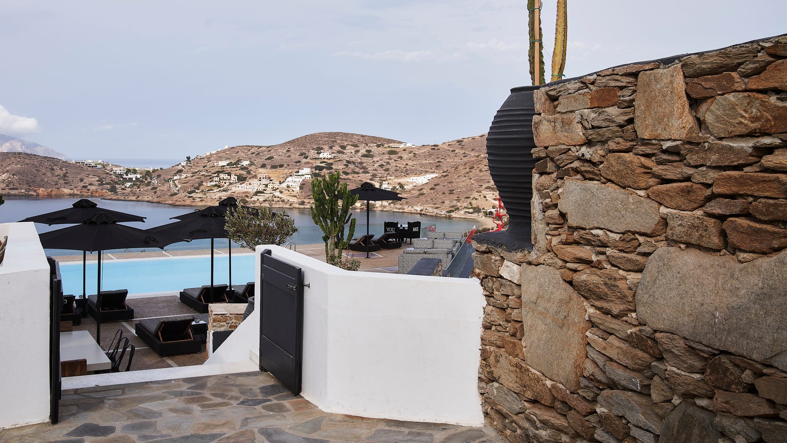 Deluxe Suite with Sharing Pool and Hot Tub - Image 1