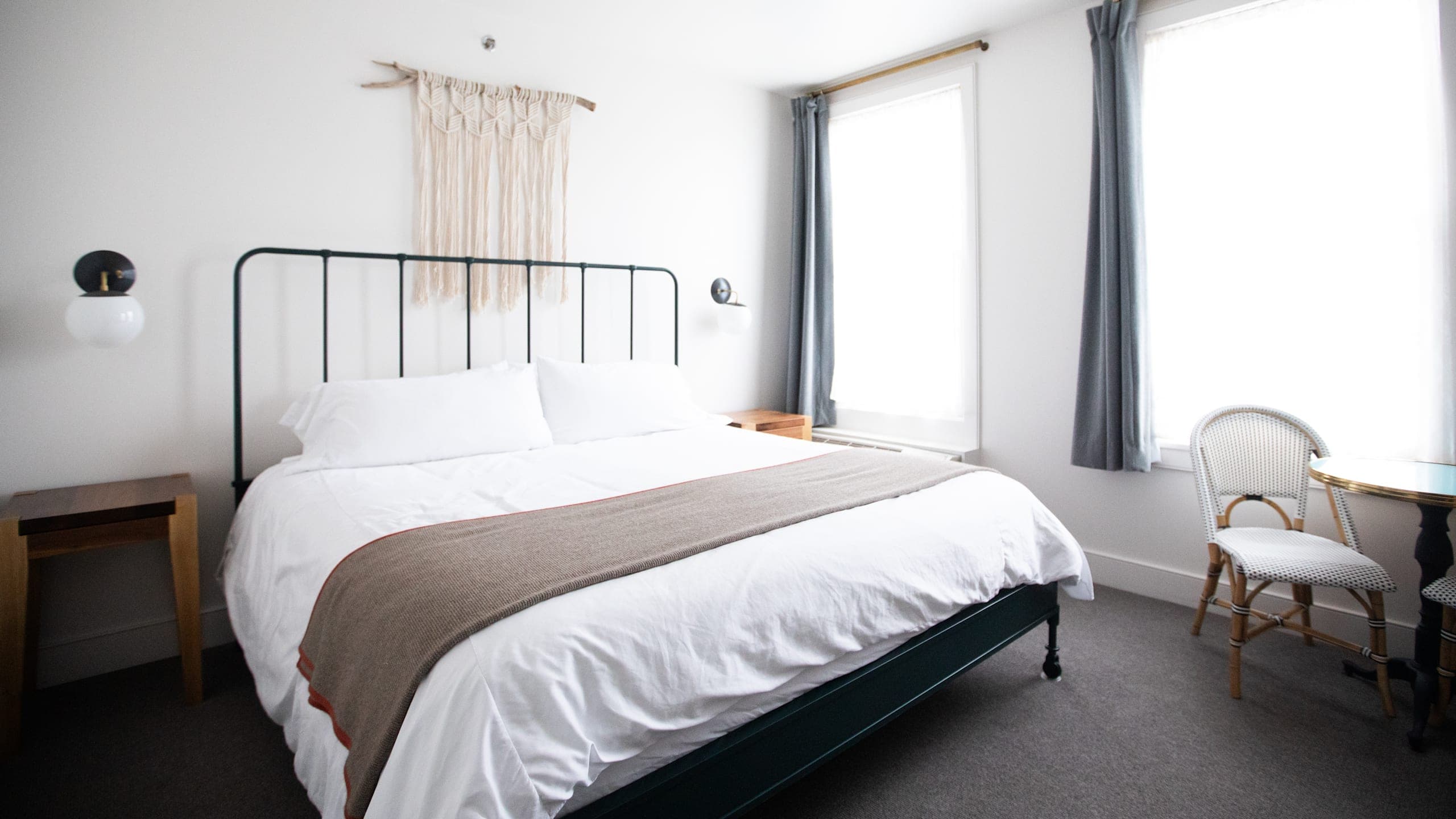 Balcony King - Image 4