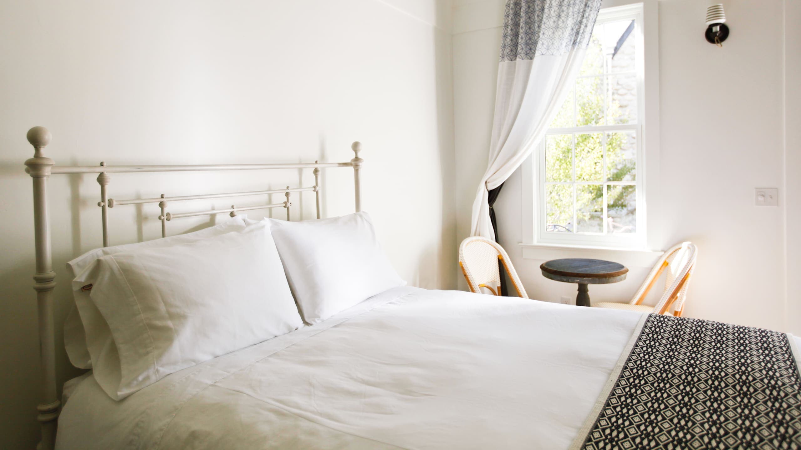 Surf Hotel & Chateau - Image 2