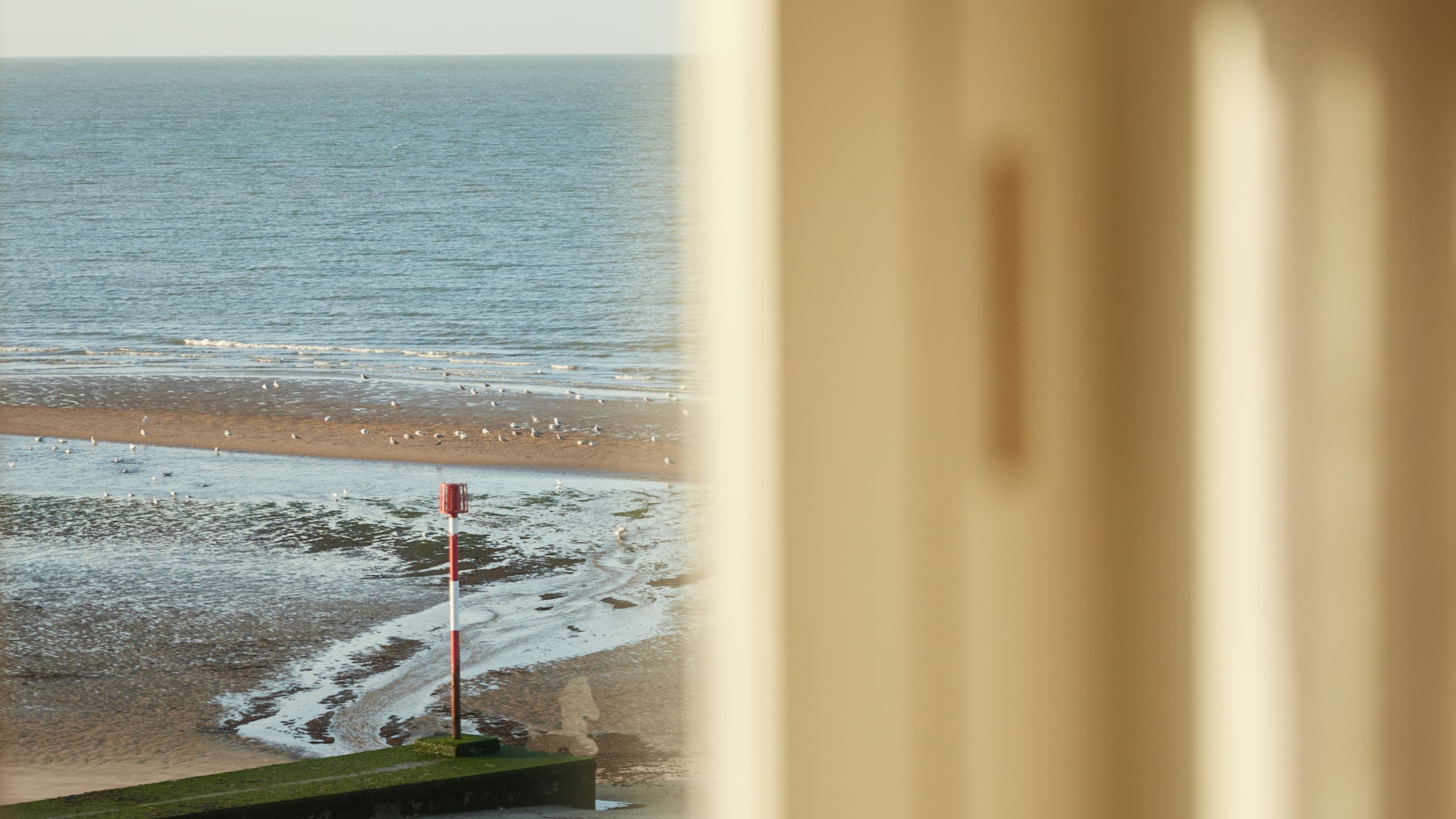 Large Guest Room with Sea View - Image 4