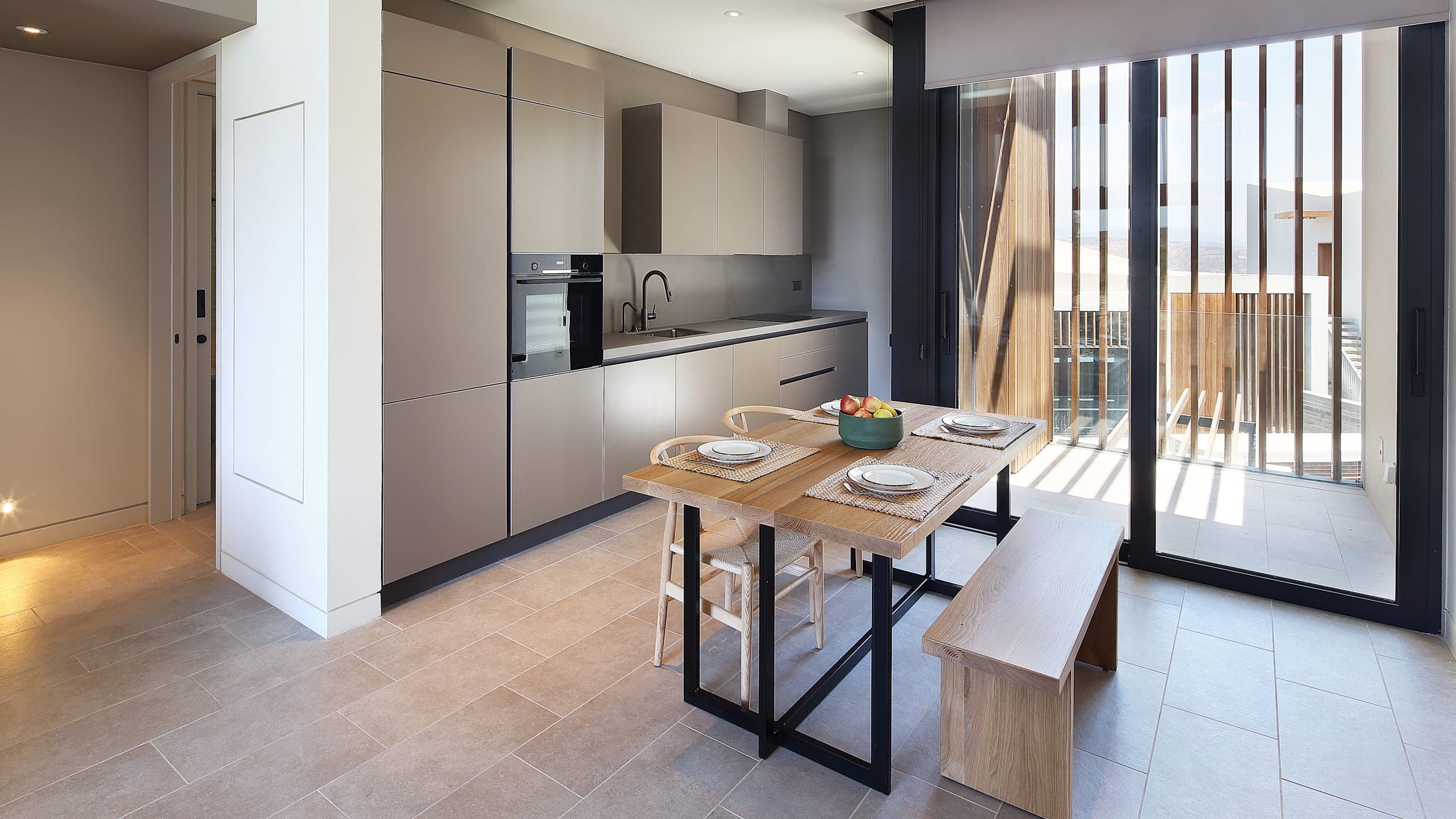 Golf Executive Suite - Image 6