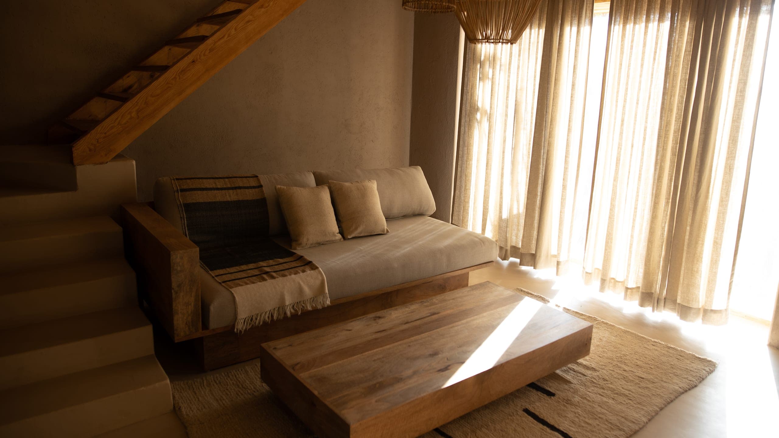 Luxury Duplex Villa with King Bed - Image 6