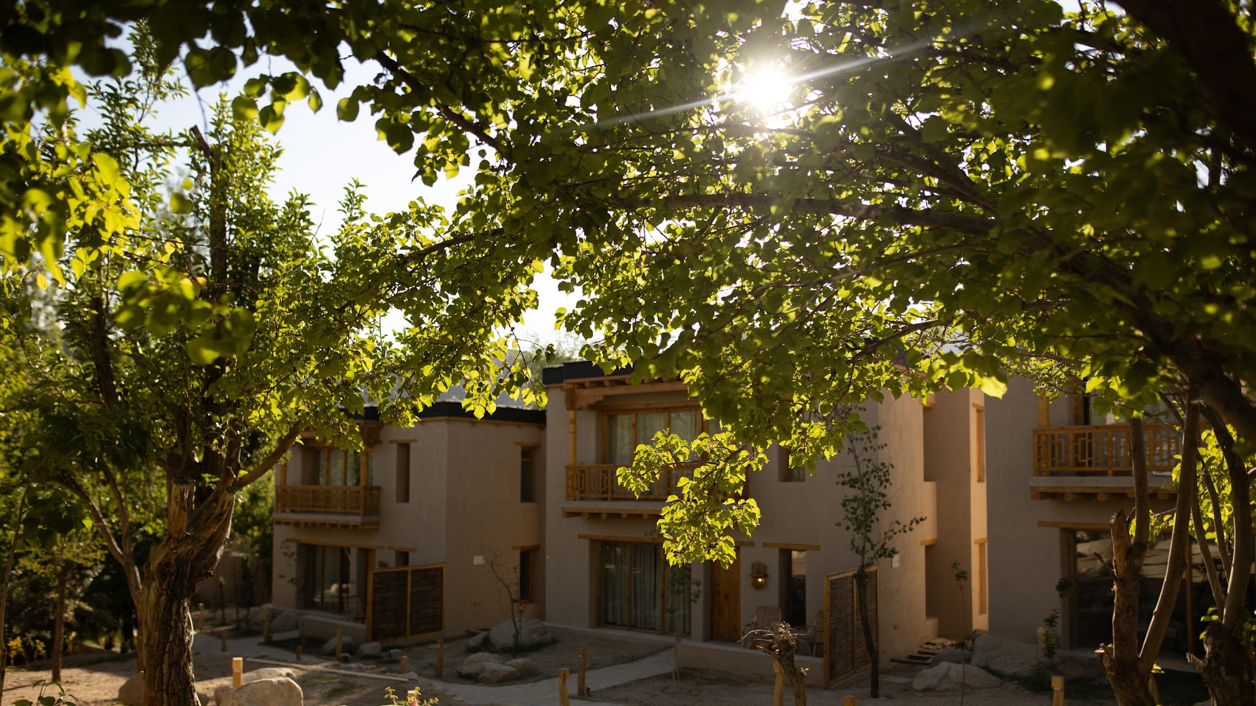 Luxury Duplex Villa with King Bed - Image 7