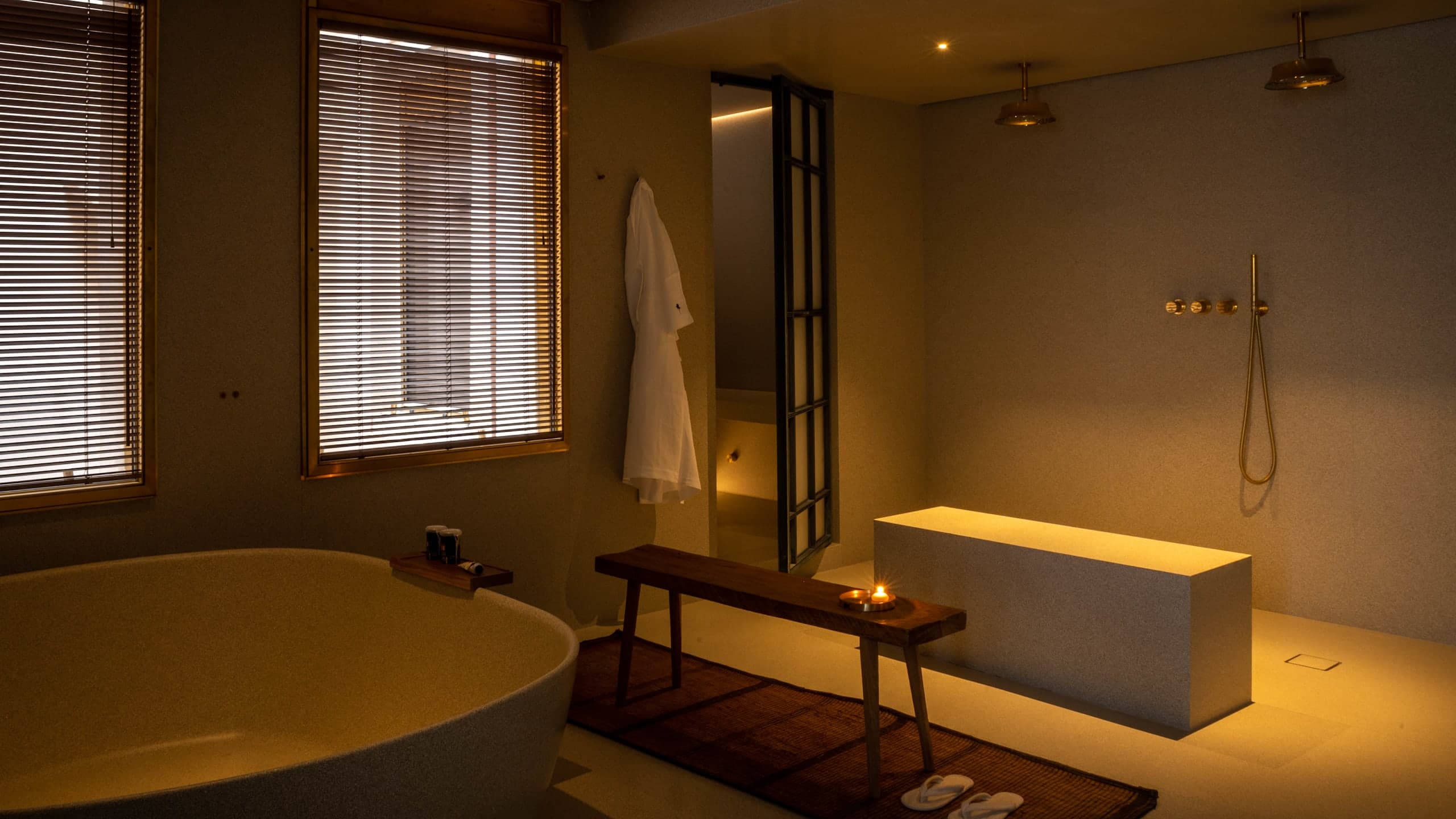 The Venice Venice Hotel - Image 4