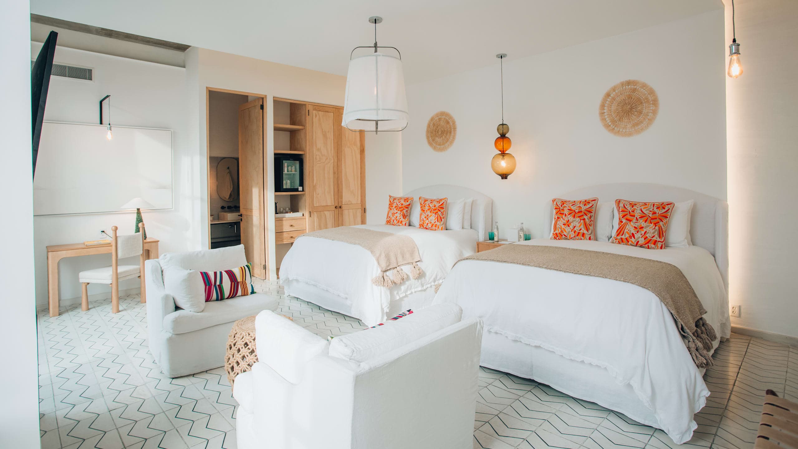 Deluxe Double - Image 7