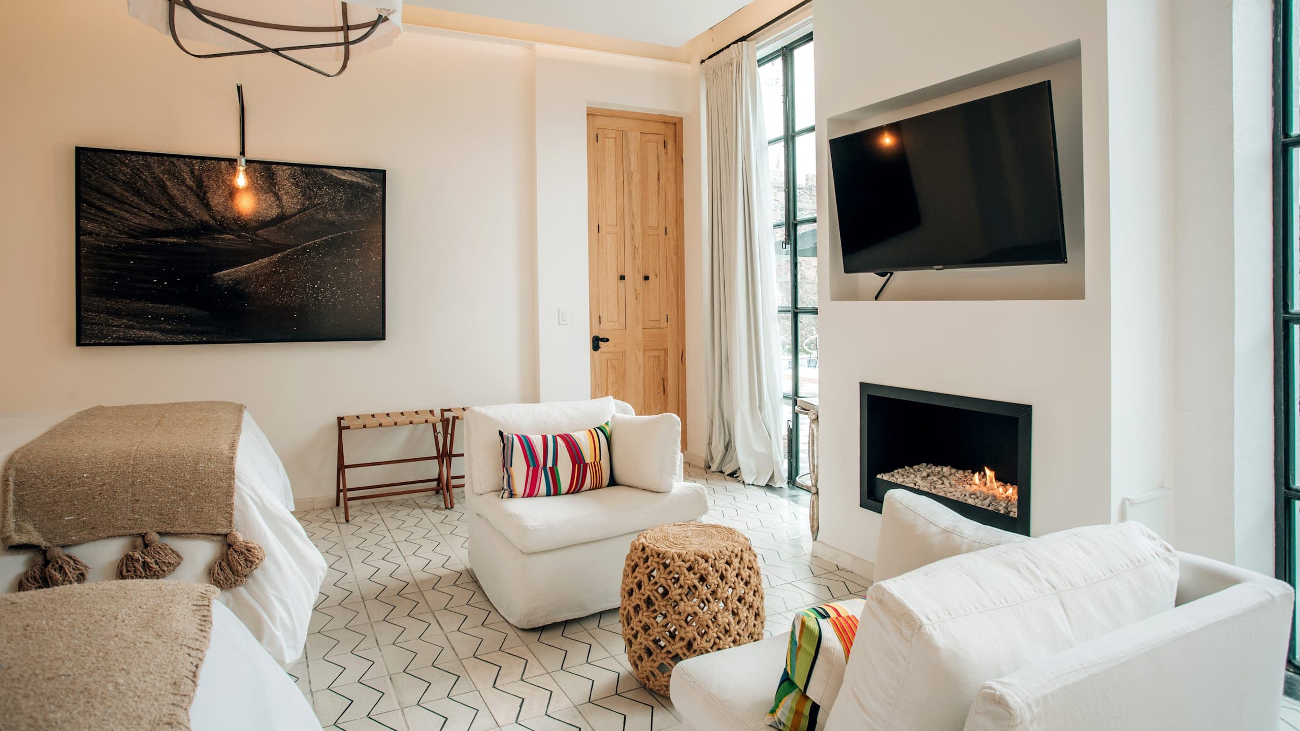 Deluxe Double - Image 2