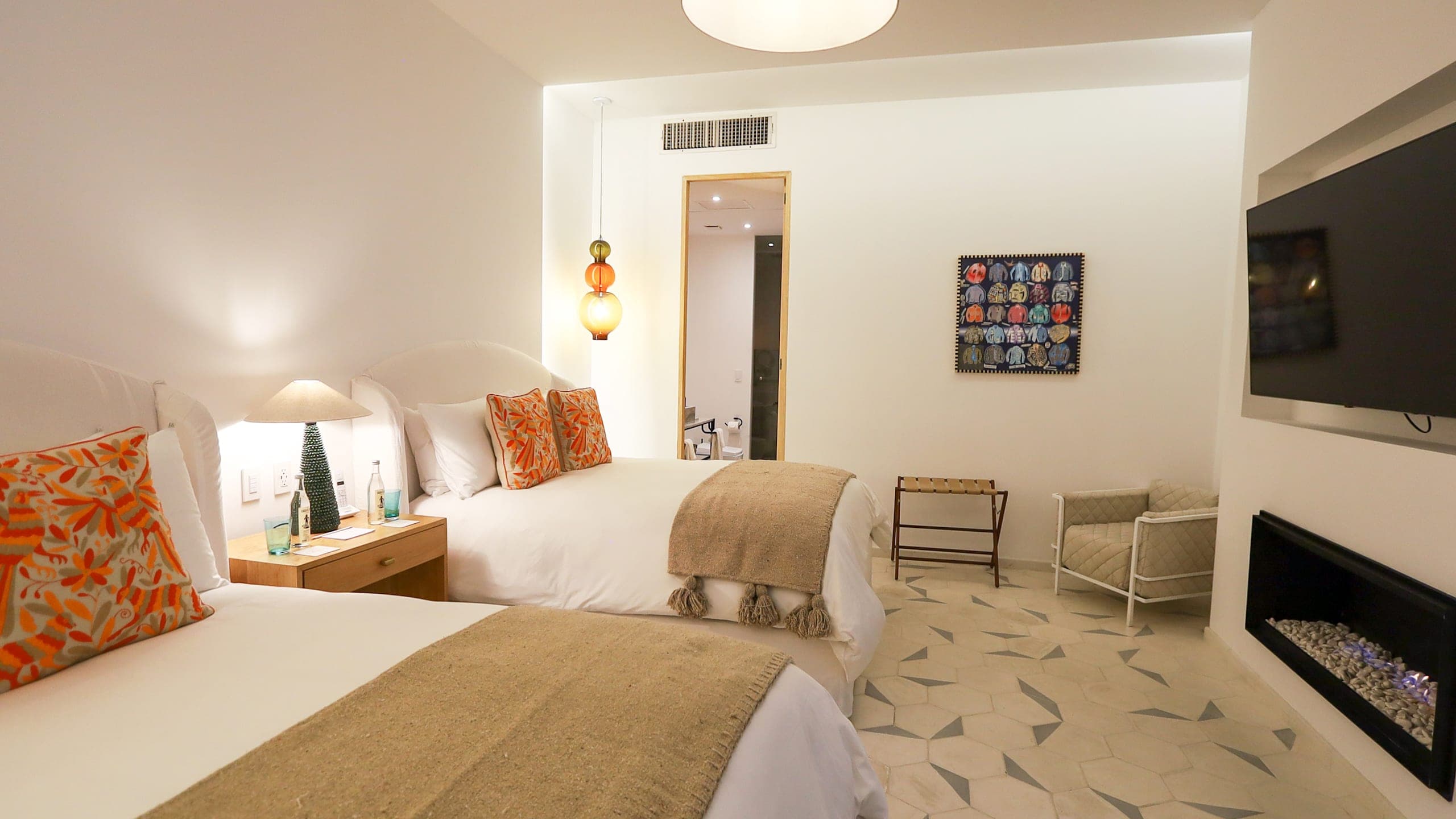 Deluxe Double - Image 13