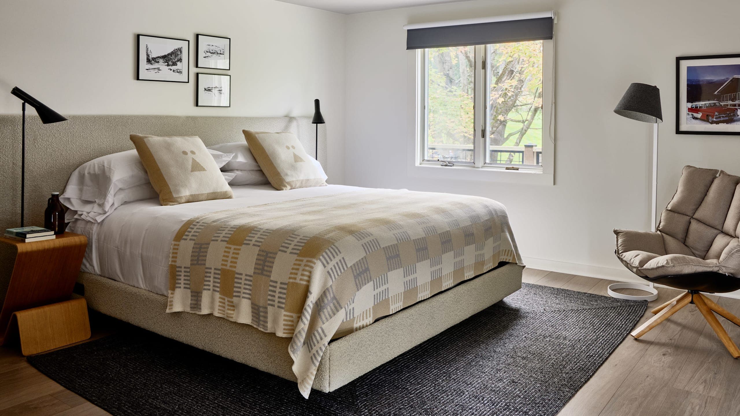 Deluxe King with Patio - Image 1