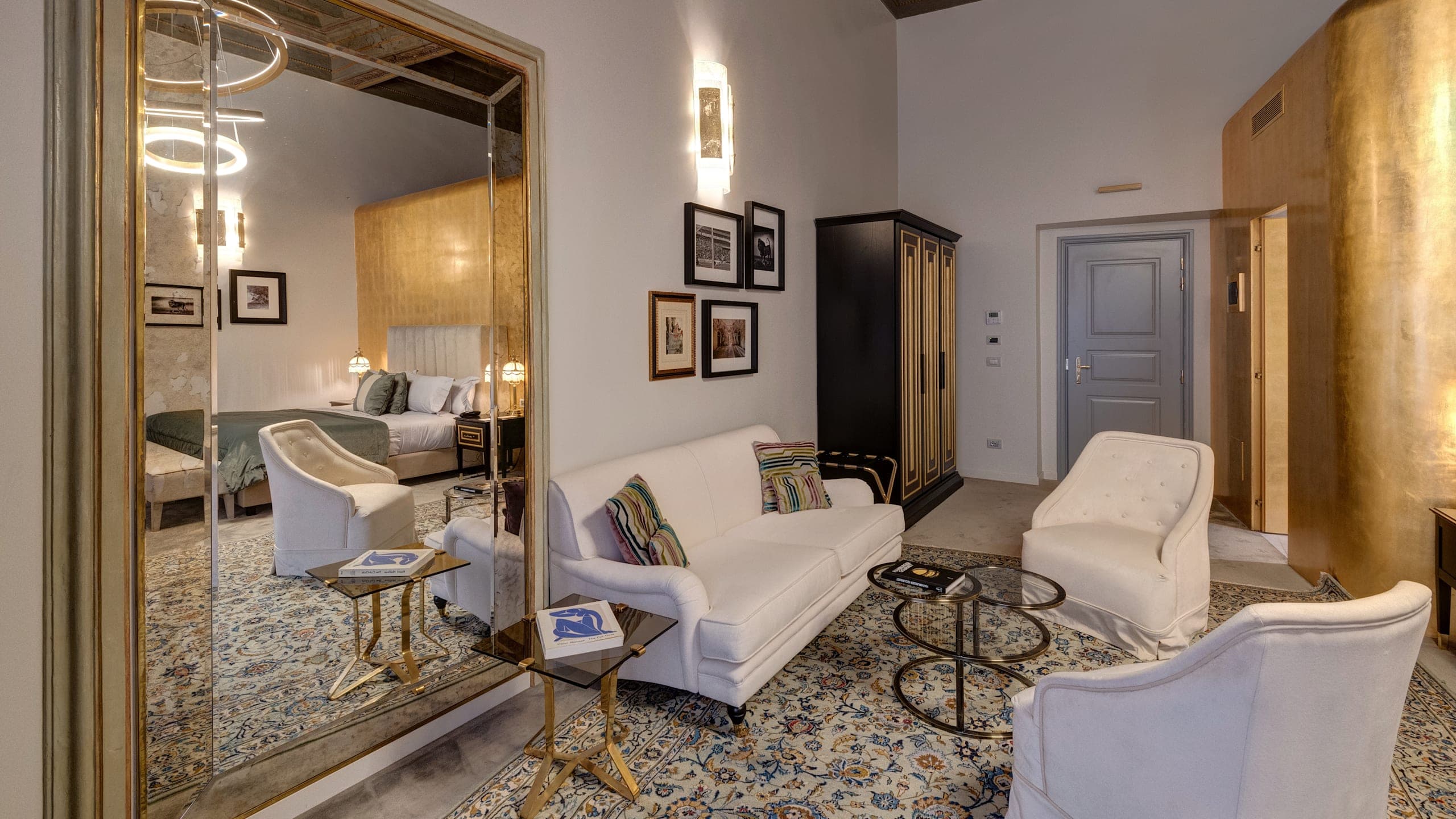 Deluxe Suite - Image 5