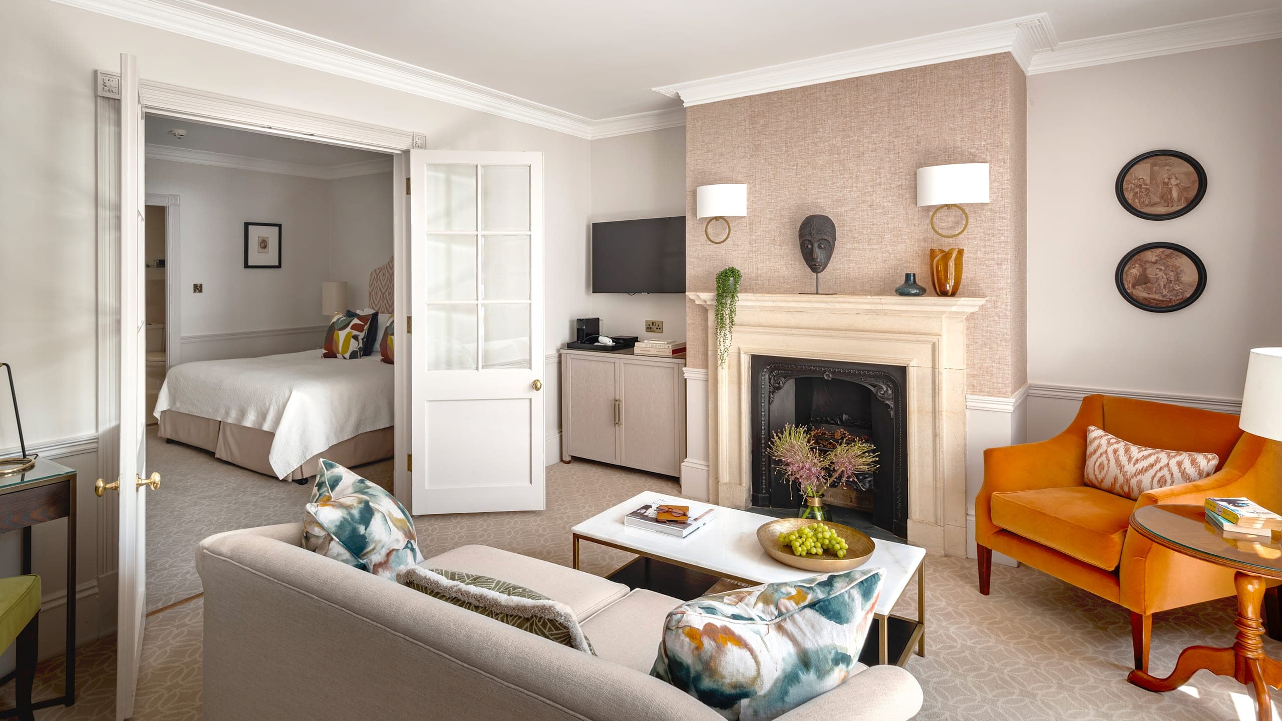 Deluxe Suite - Image 3