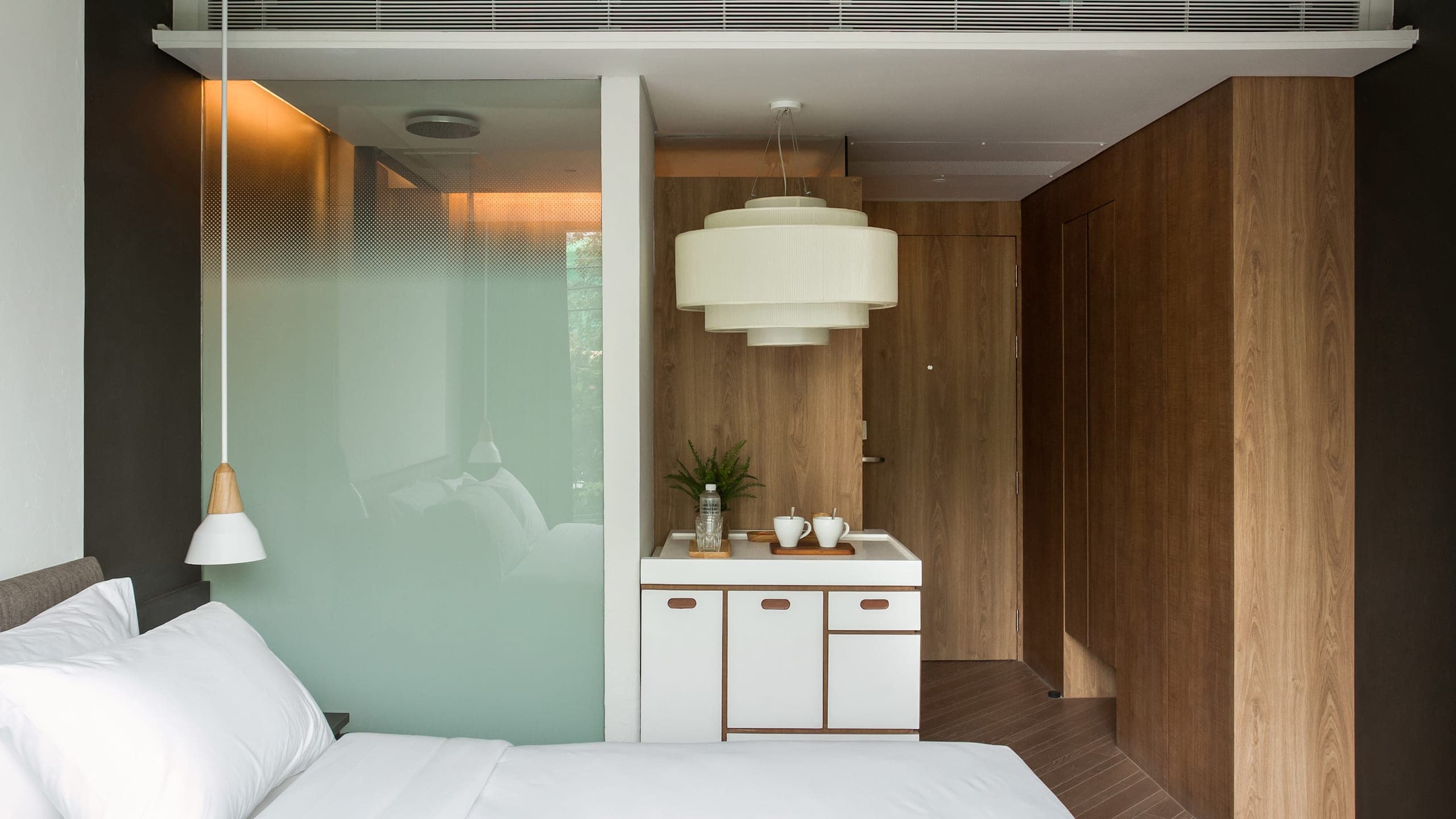 Deluxe Room - Image 4