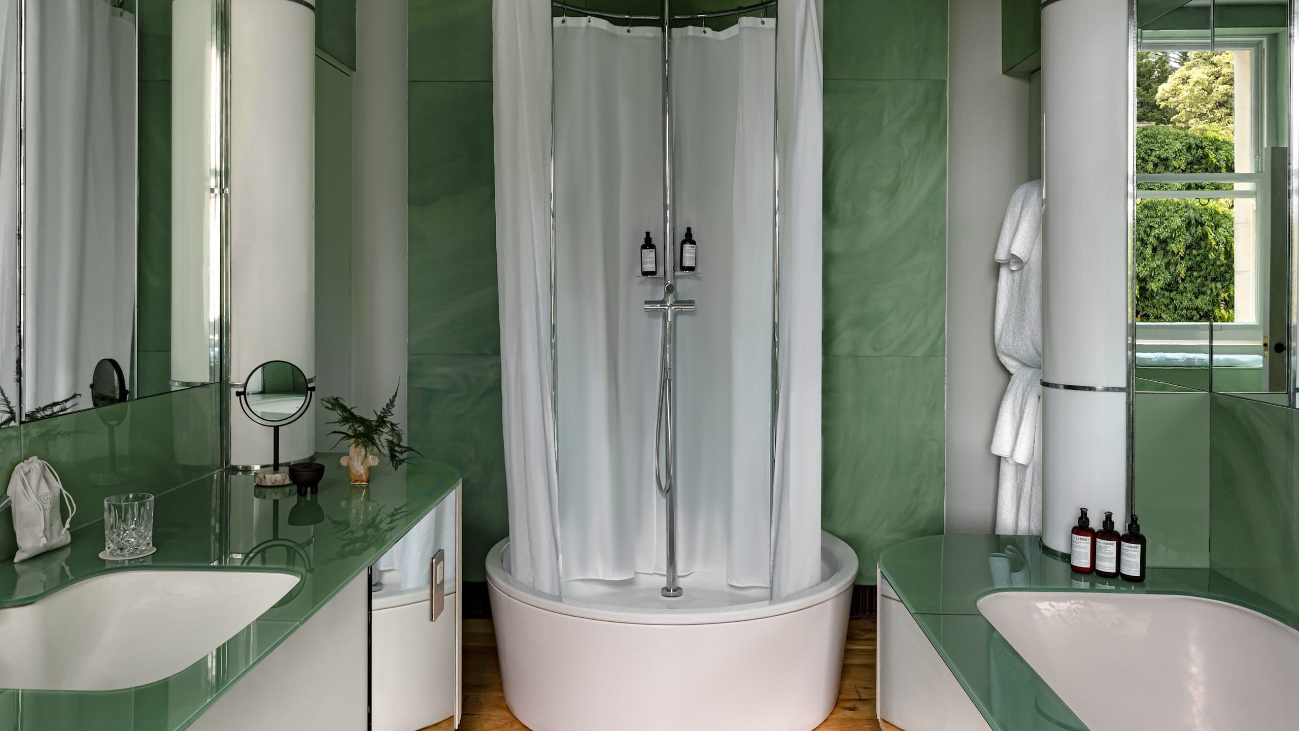 Petite Cowley - Image 4