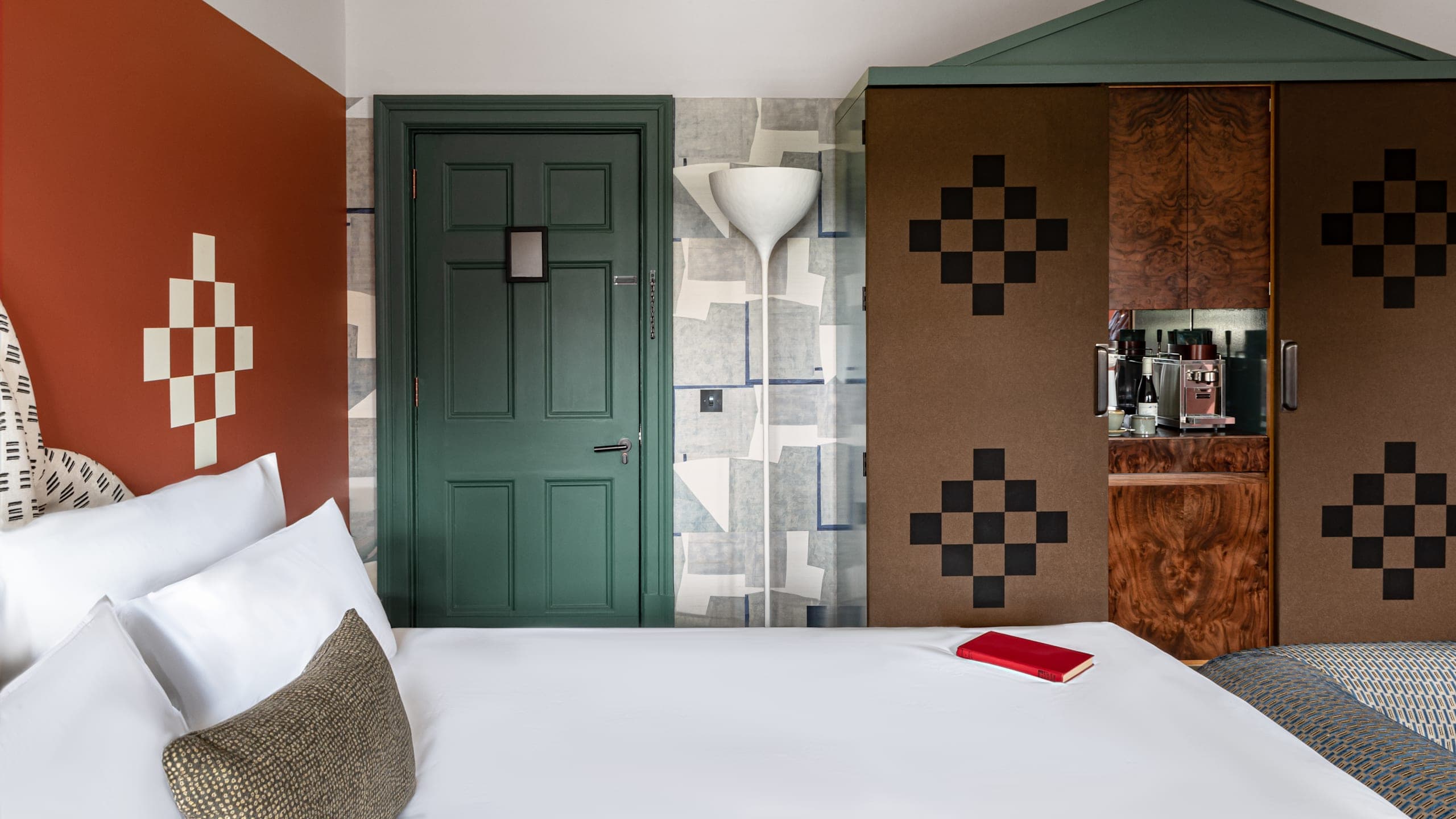 Petite Cowley - Image 2