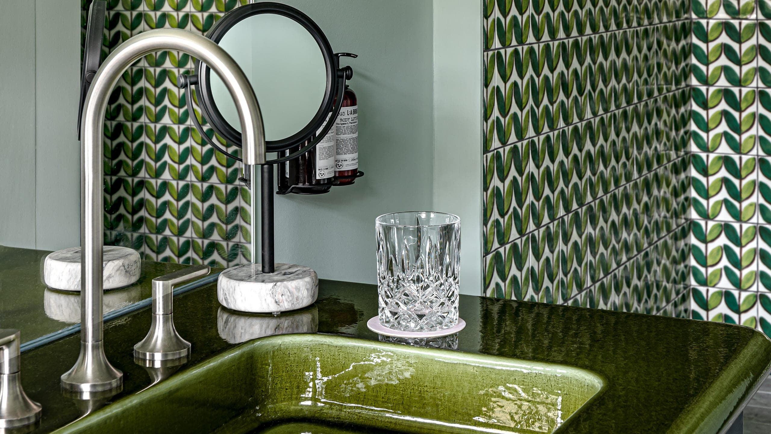 Petite Cowley - Image 1