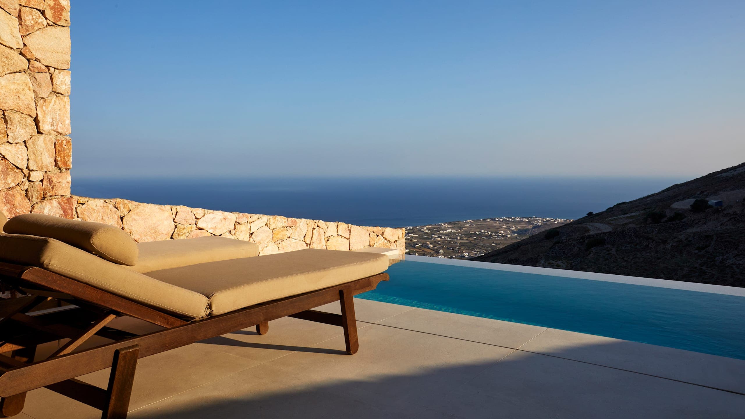 Retreat Suite - Image 3