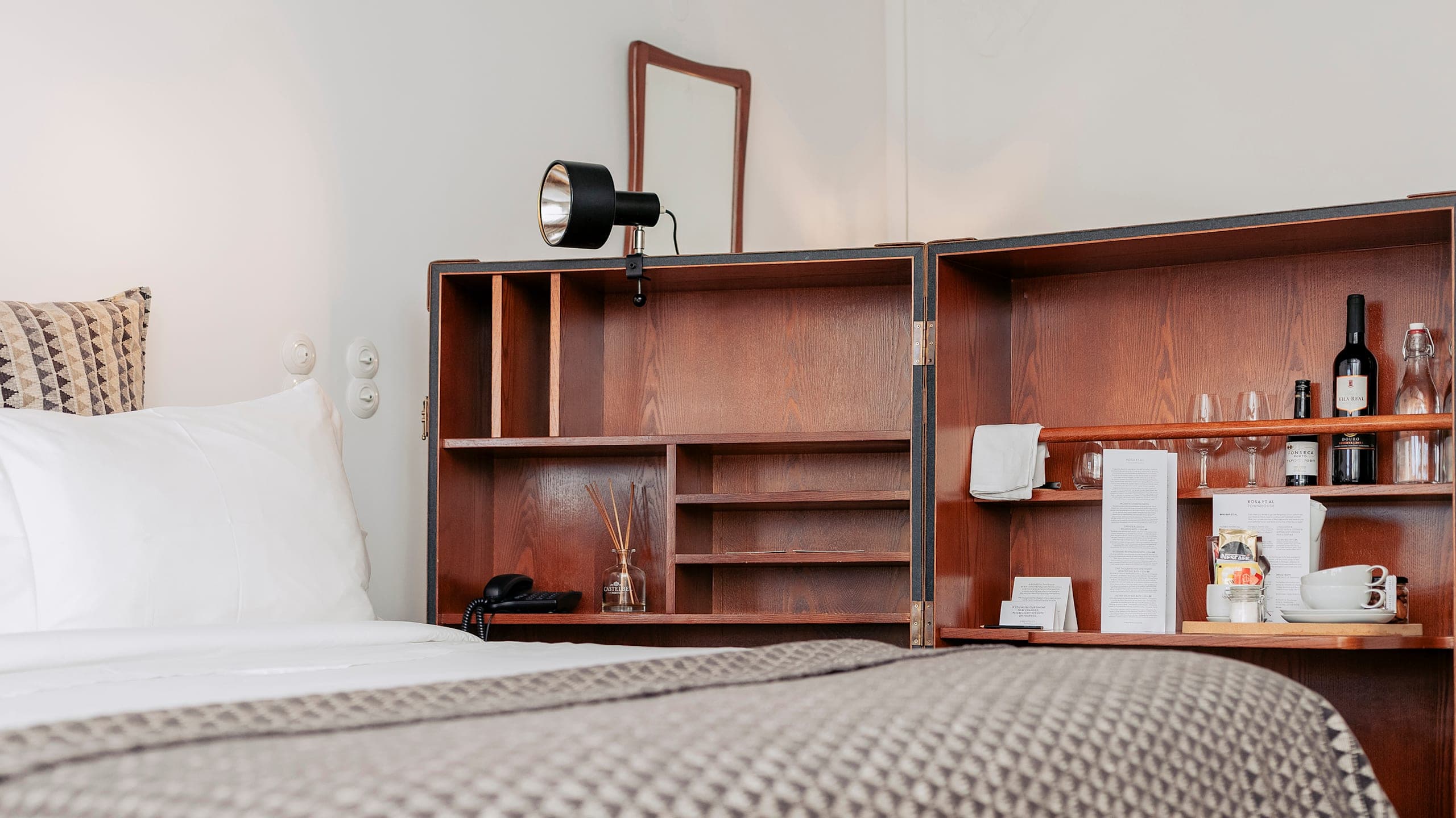 Rosa Et Al Townhouse - Image 4