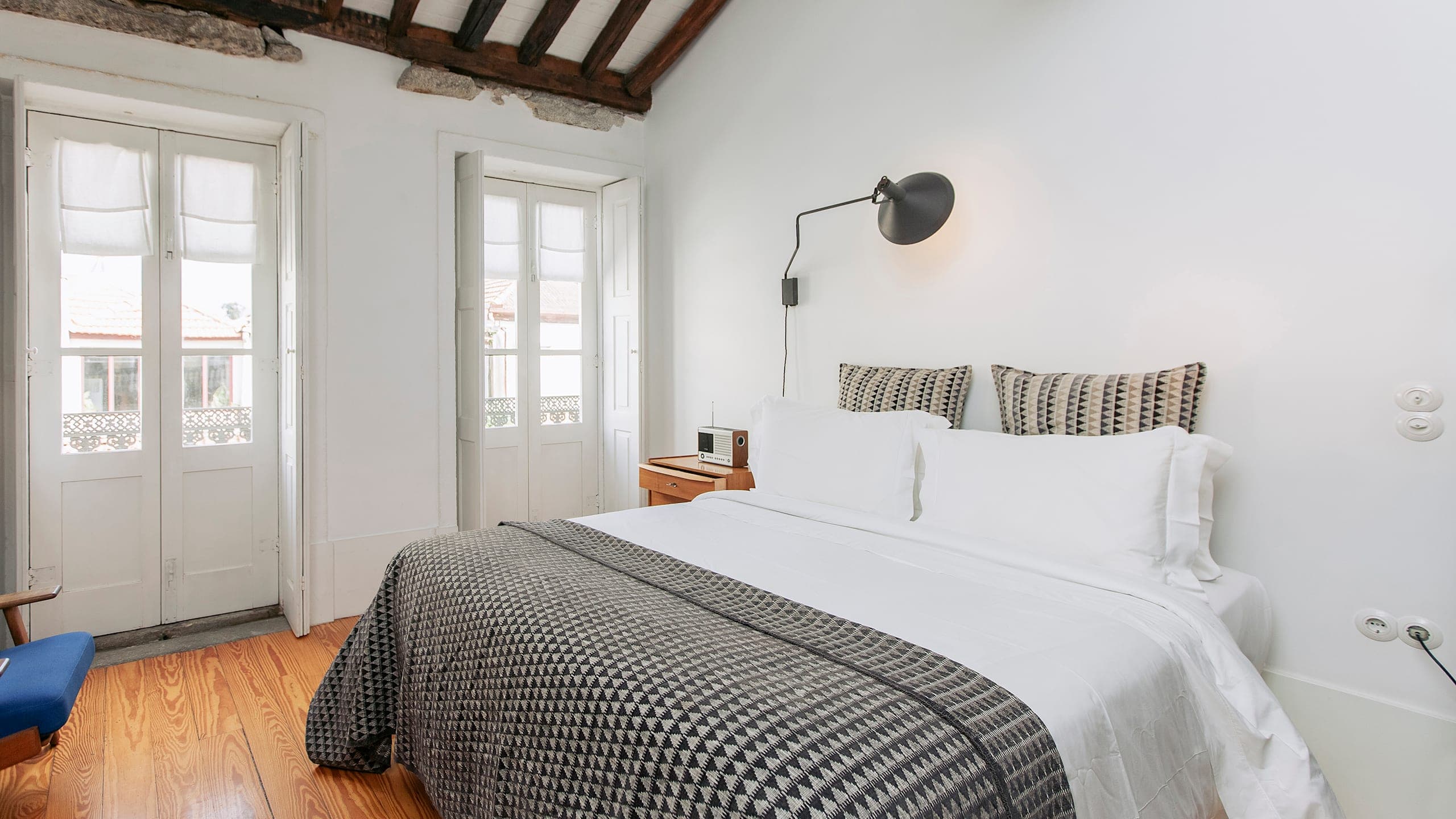 Rosa Et Al Townhouse - Image 3