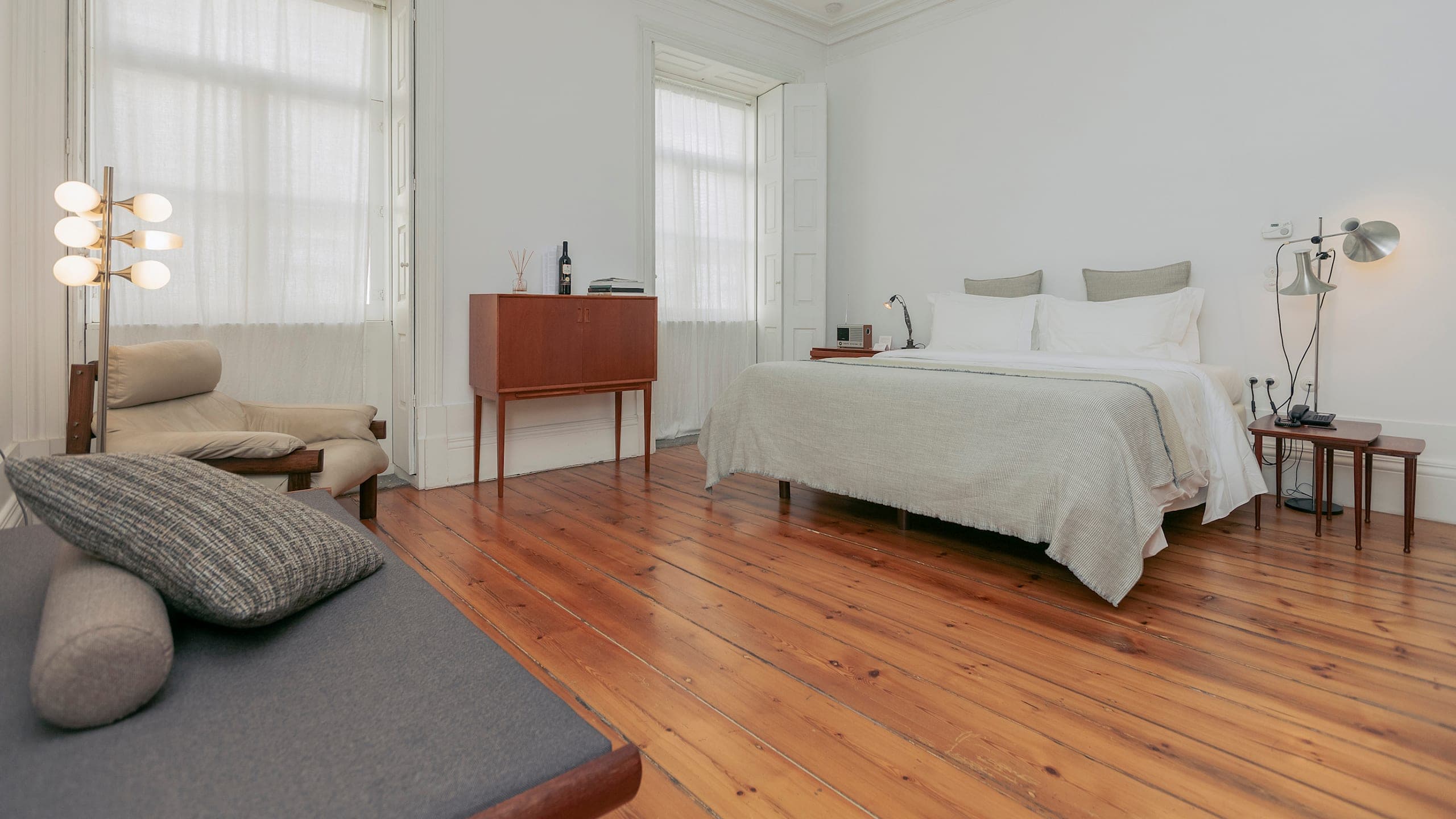 Townhouse Suite Queen Deluxe City - Image 5