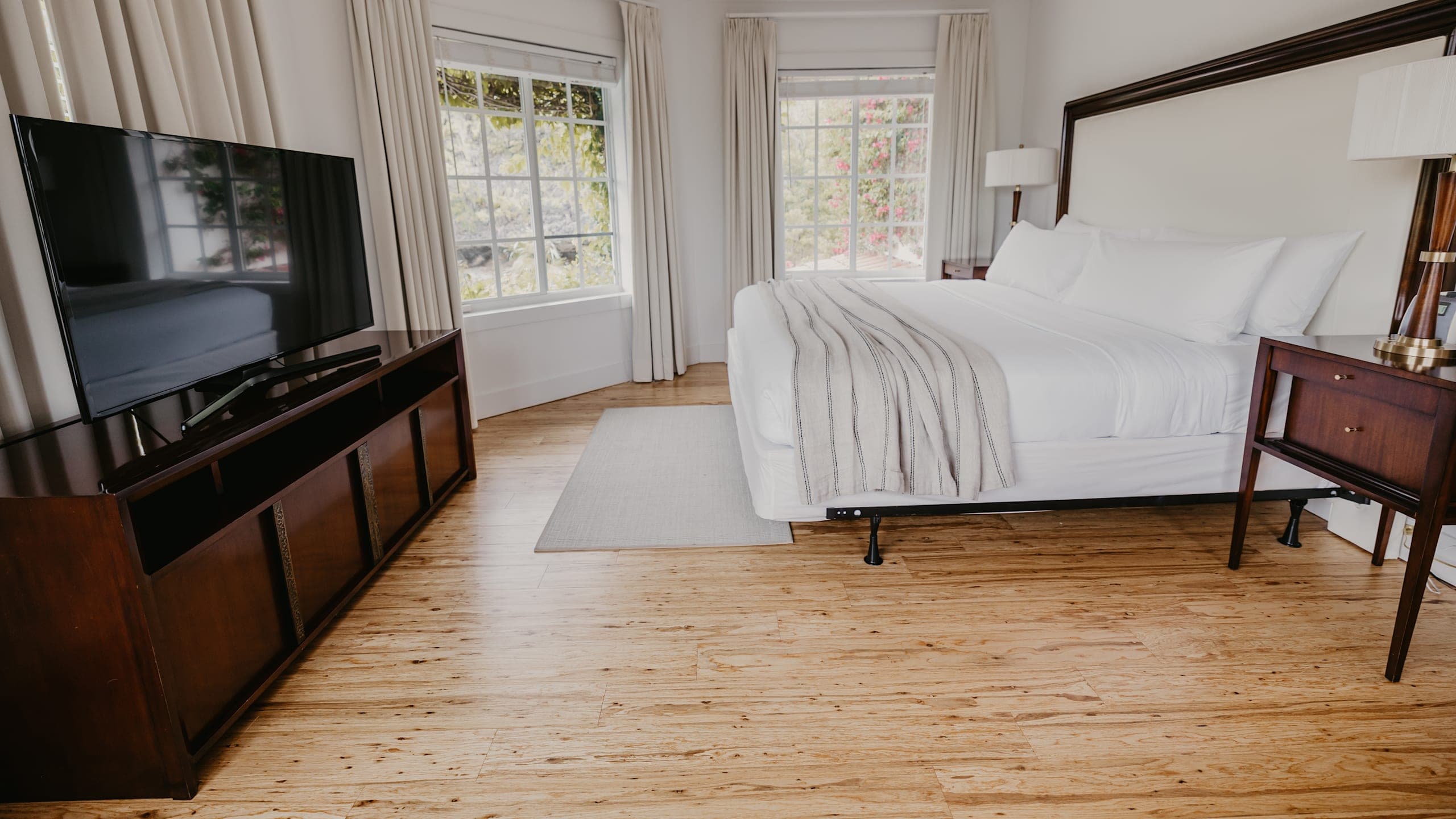 Pink Guava at The Manor House - Image 2