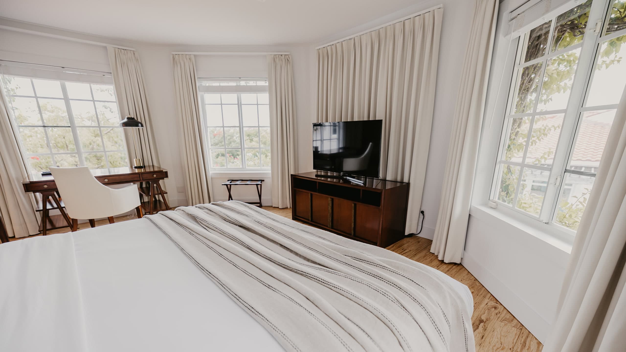 Pink Guava at The Manor House - Image 3