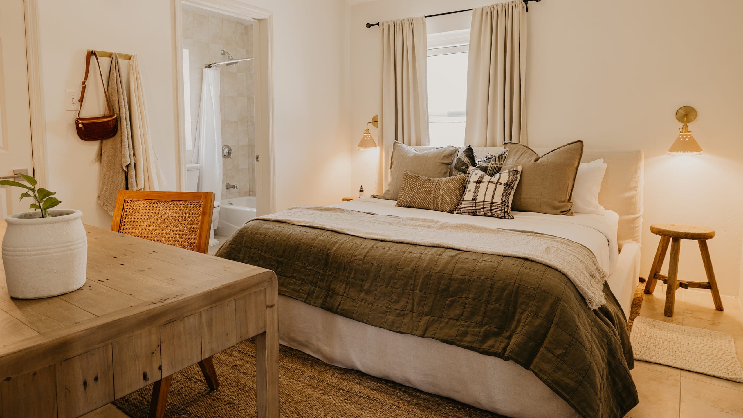 The Farmhouse - Image 10