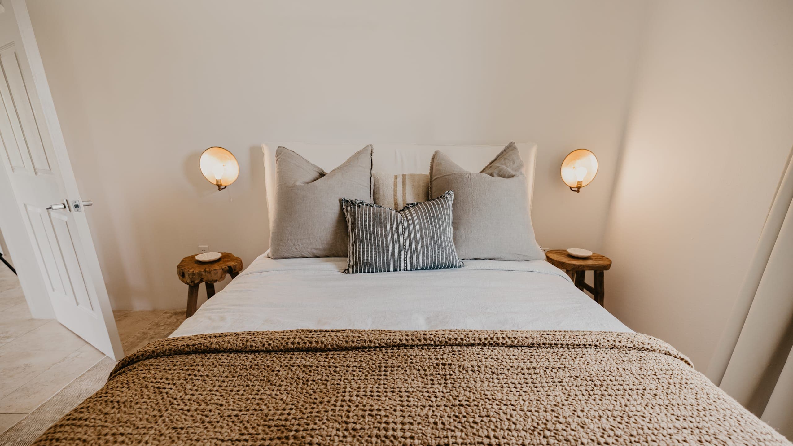 The Farmhouse - Image 5