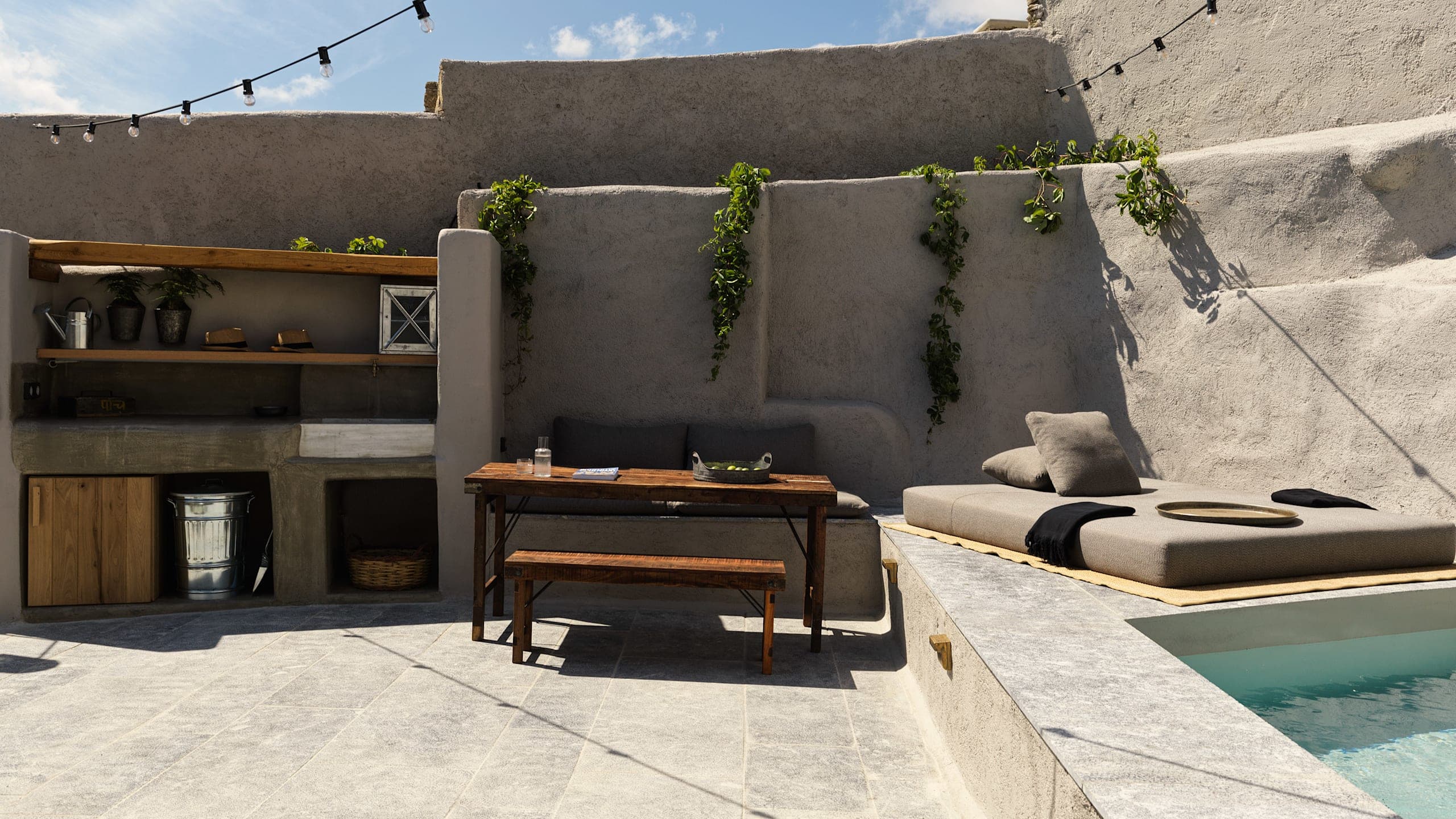 Hideout Suite with Private Pool & Yard - Image 1