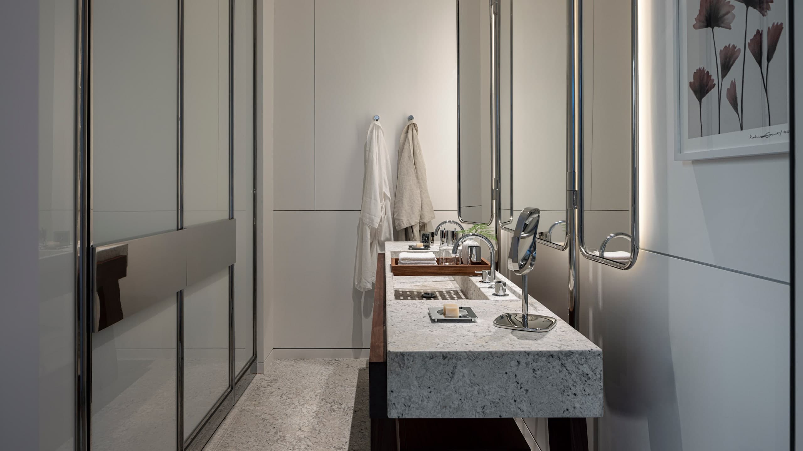 R48 Hotel and Garden - Image 5