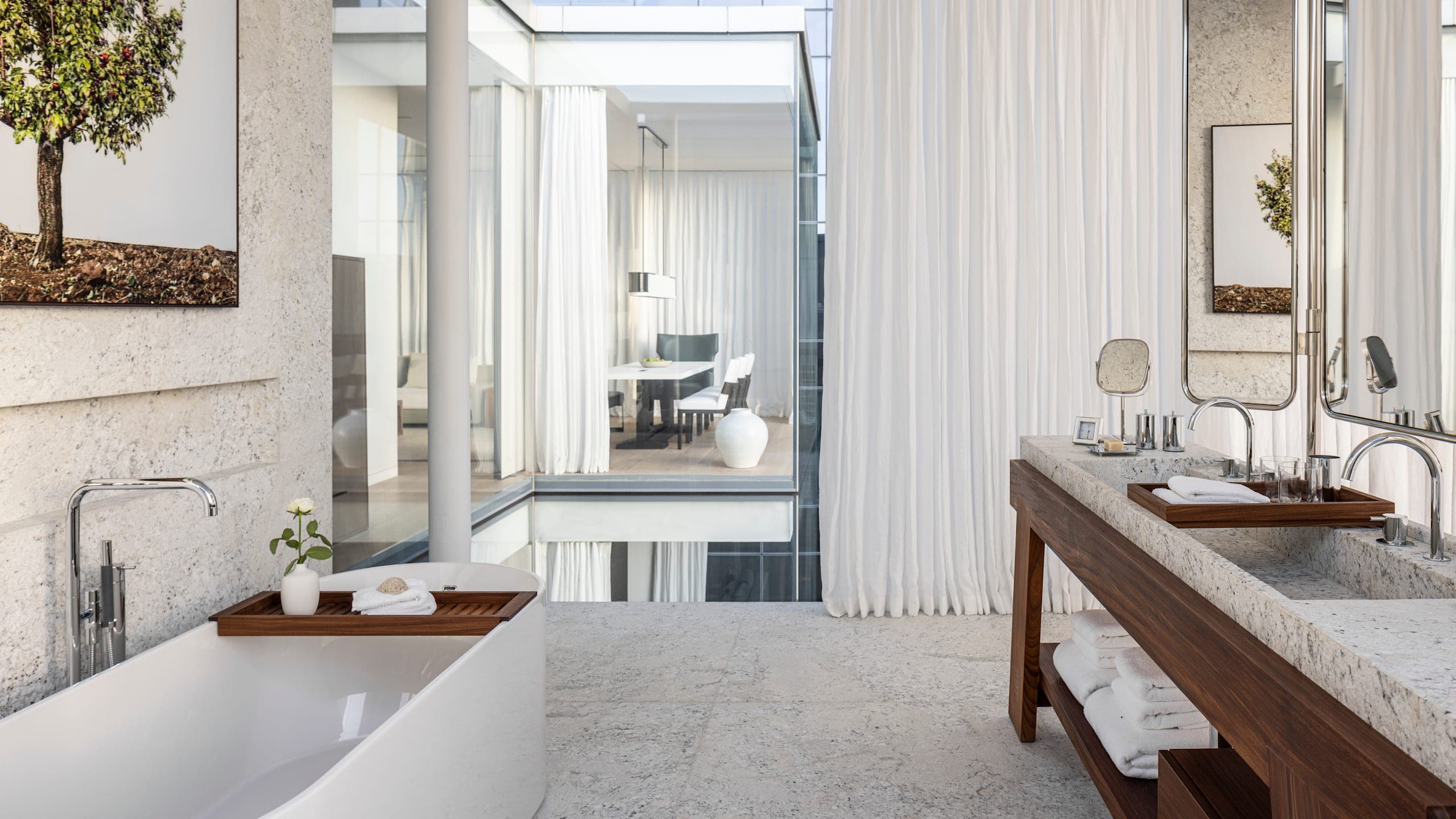 Penthouse Suite - Image 4