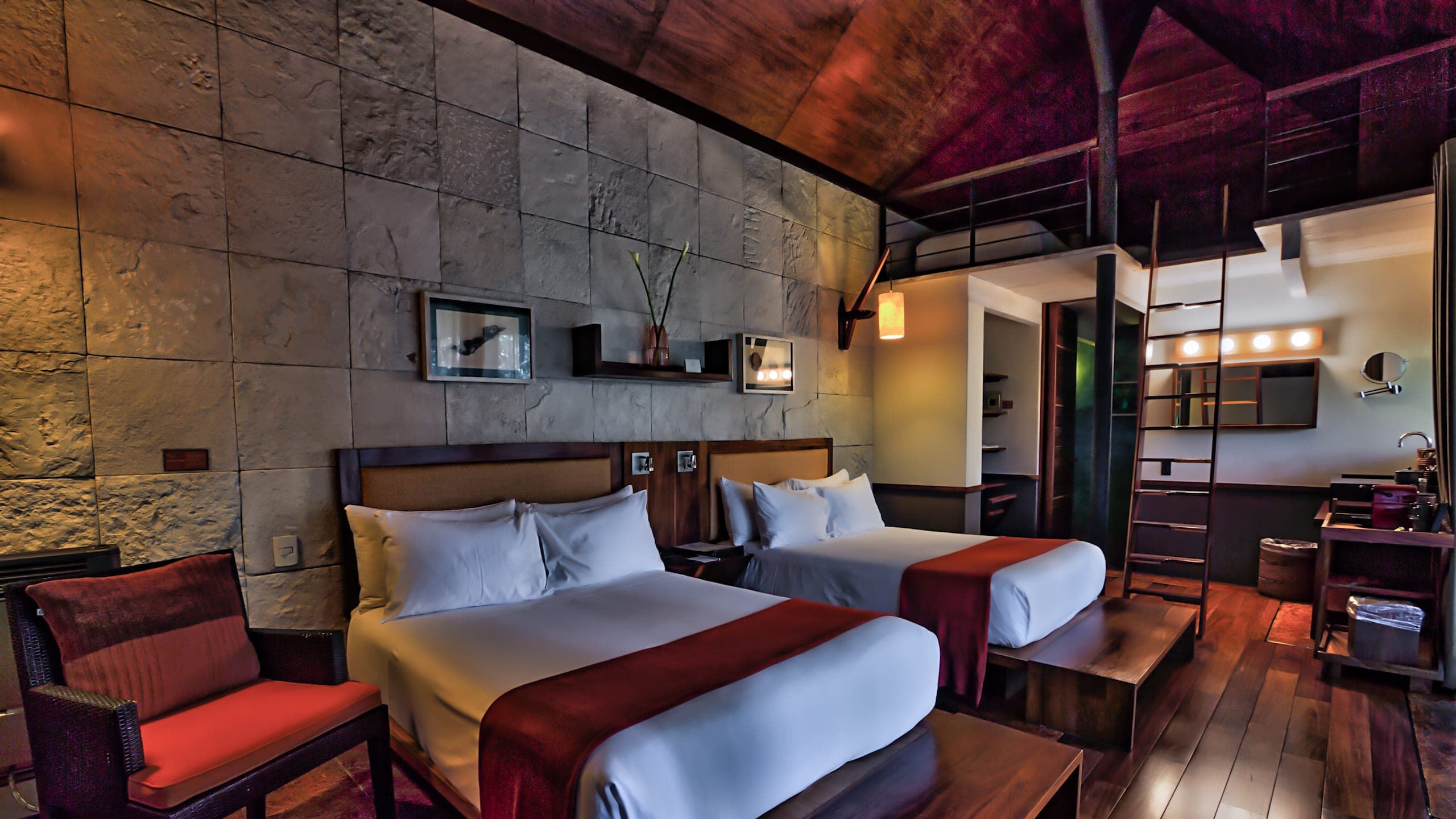 Double Loft - Image 3