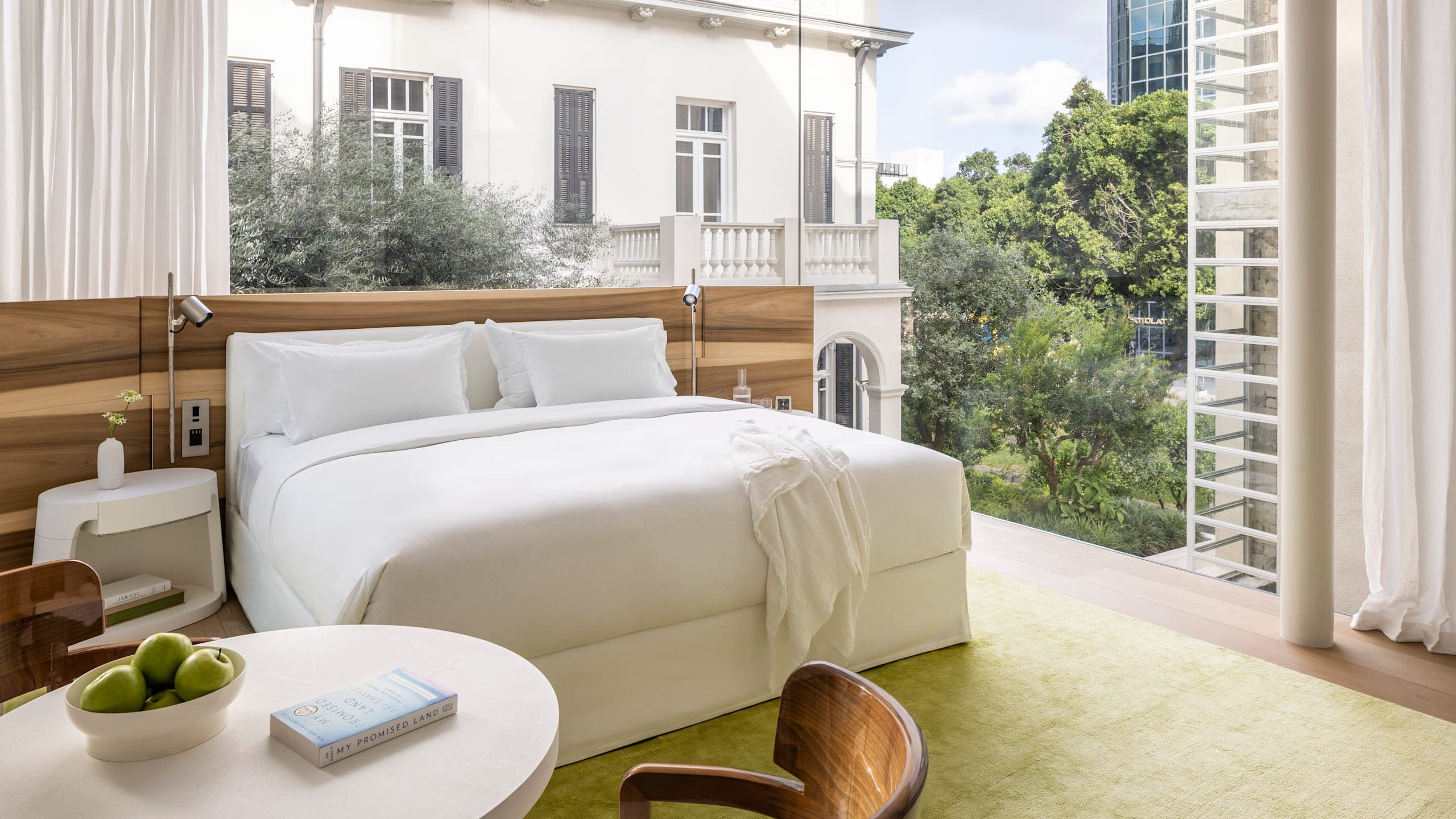 R48 Hotel and Garden - Image 2