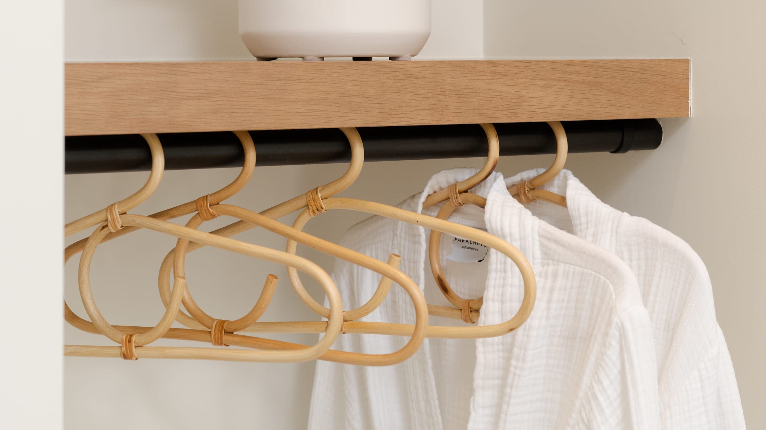 Back Bungalow - Image 3