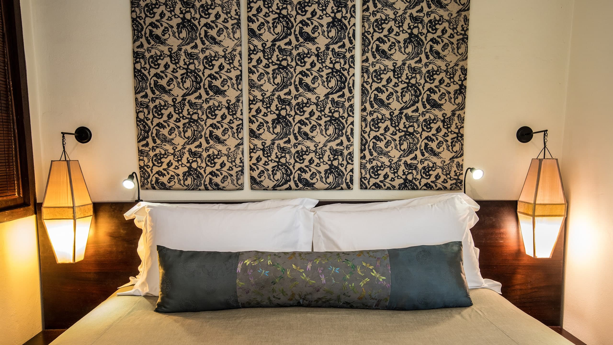 Deluxe Garden View Room - Image 1