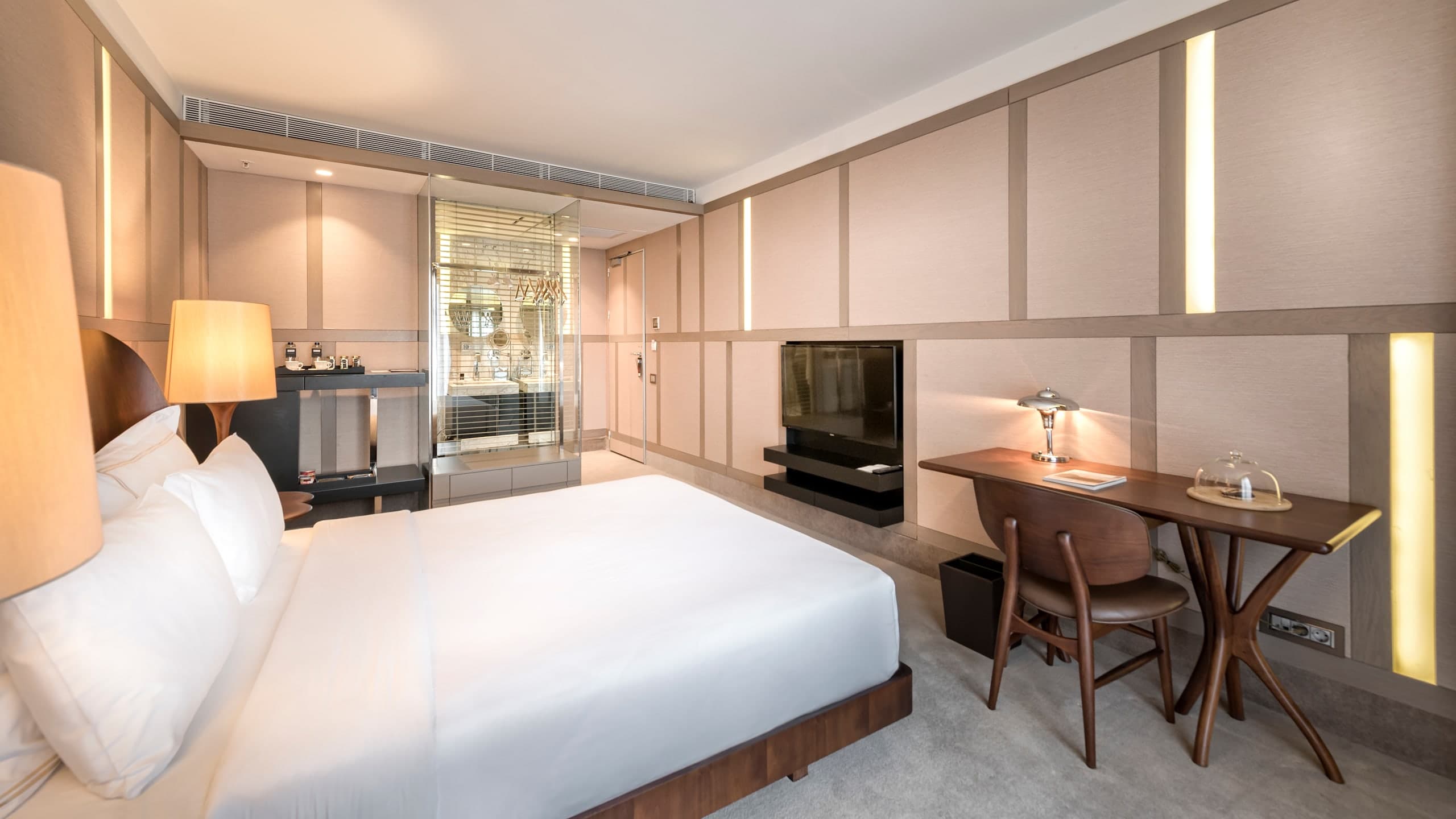 Superior King - Image 2