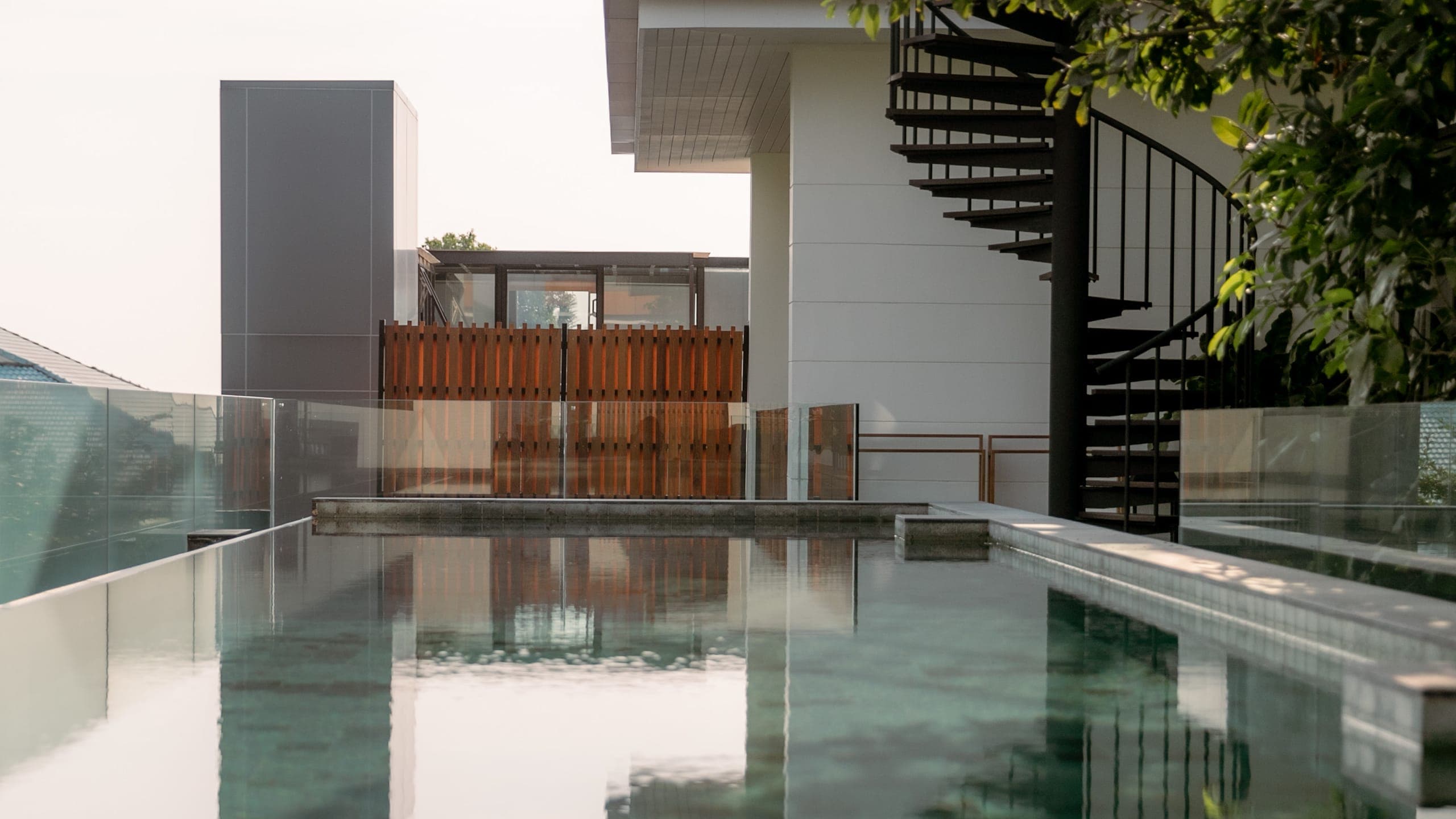 Nidhrarom Suite - Image 5