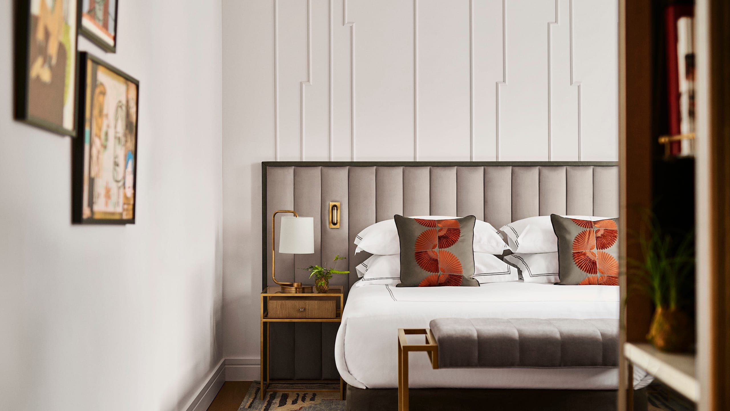 Deluxe Room - Image 1