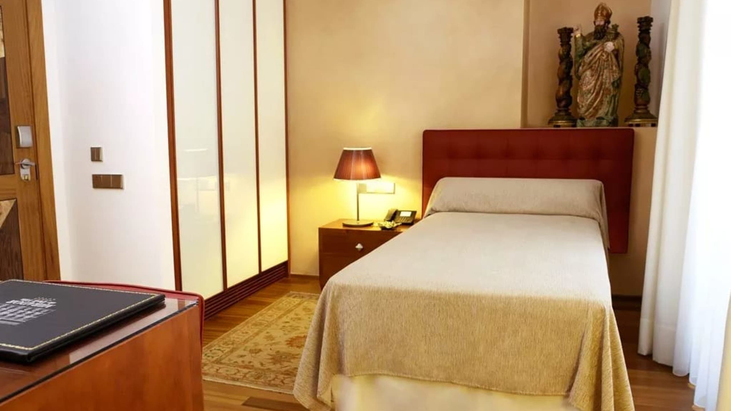 Mirador De Dalt Vila - Image 2