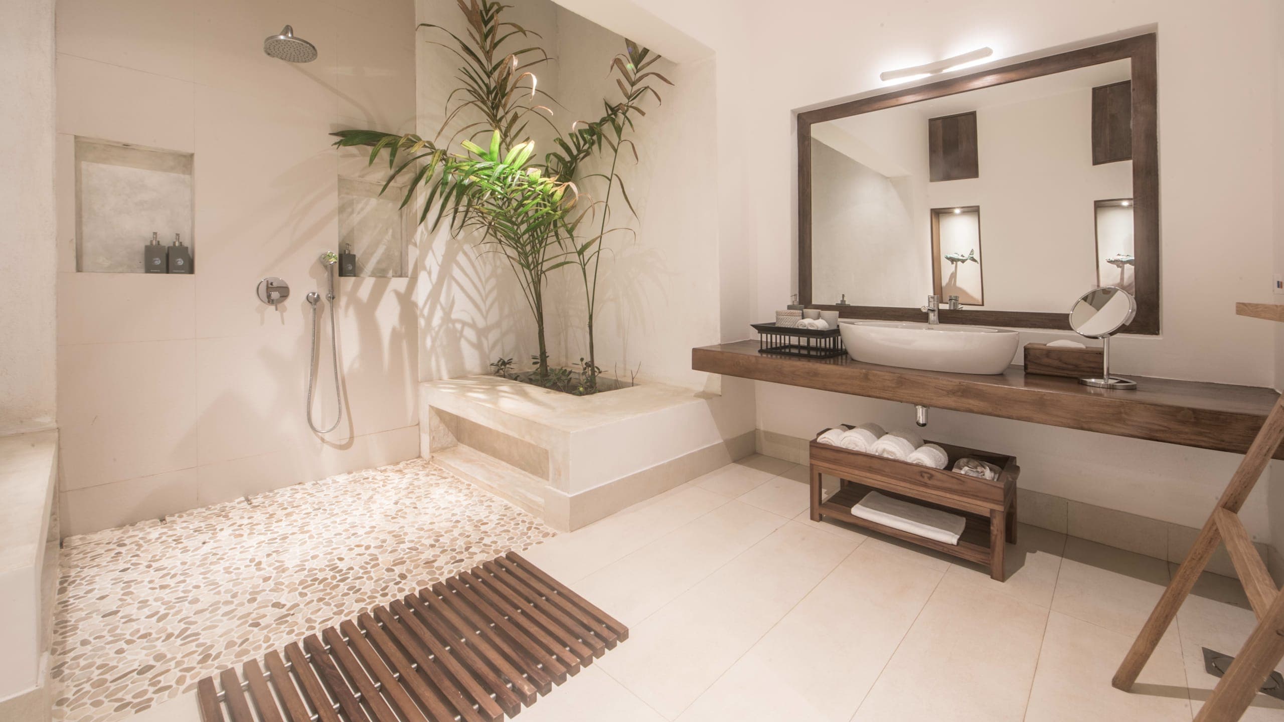 Kumu Beach - Image 2