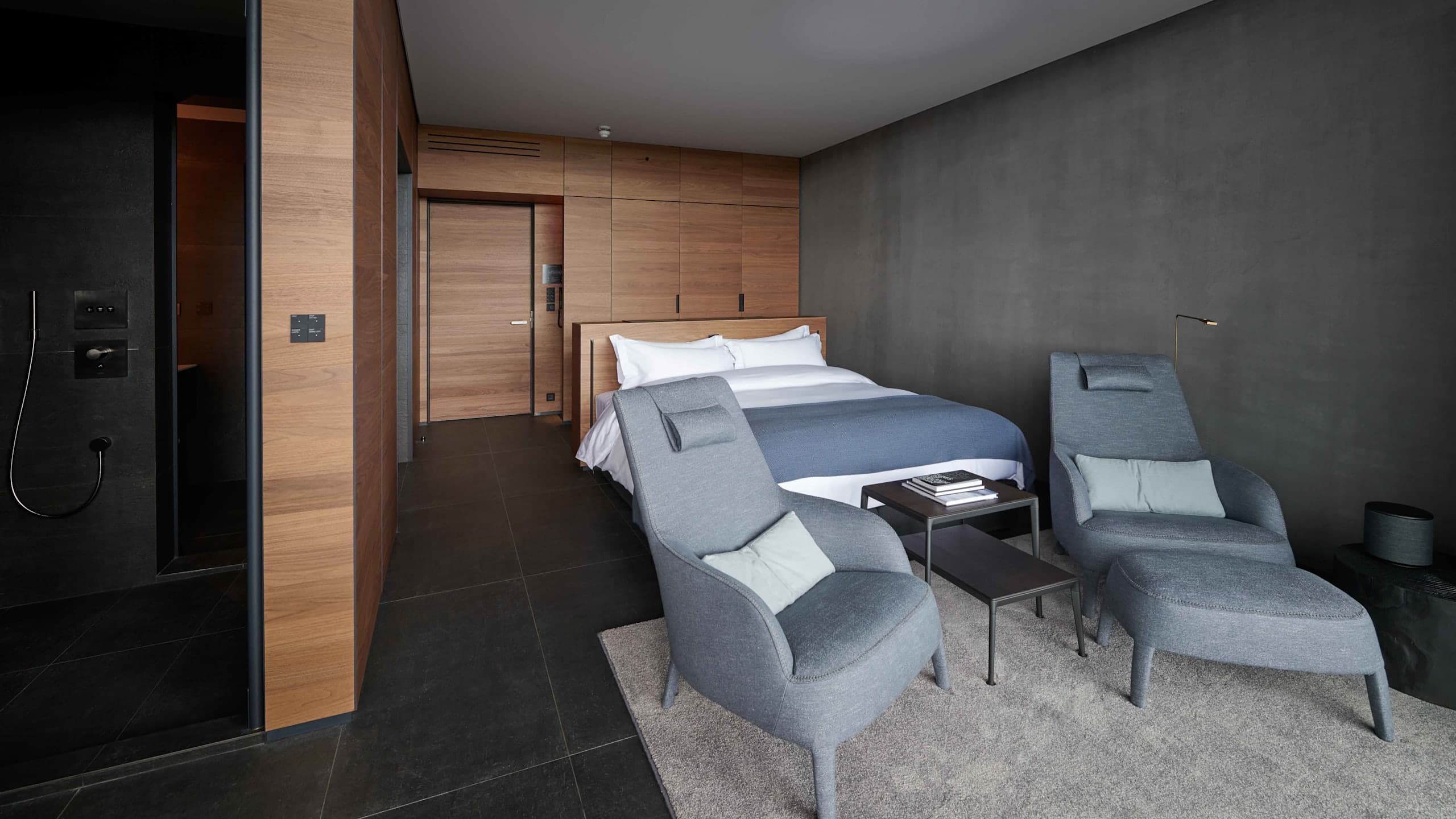 The Retreat at Blue Lagoon - Image 2