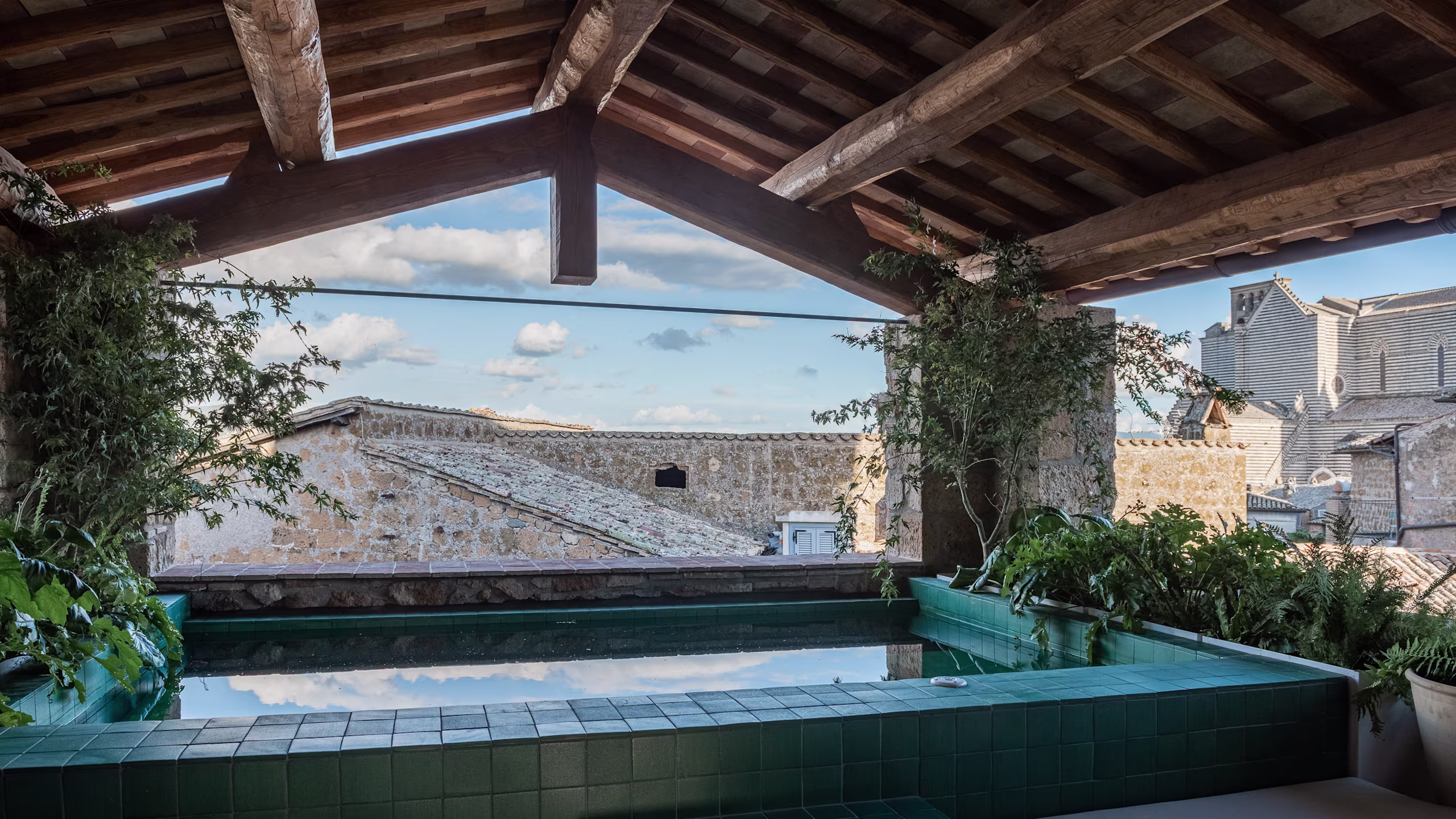 Penthouse Suite - Image 4