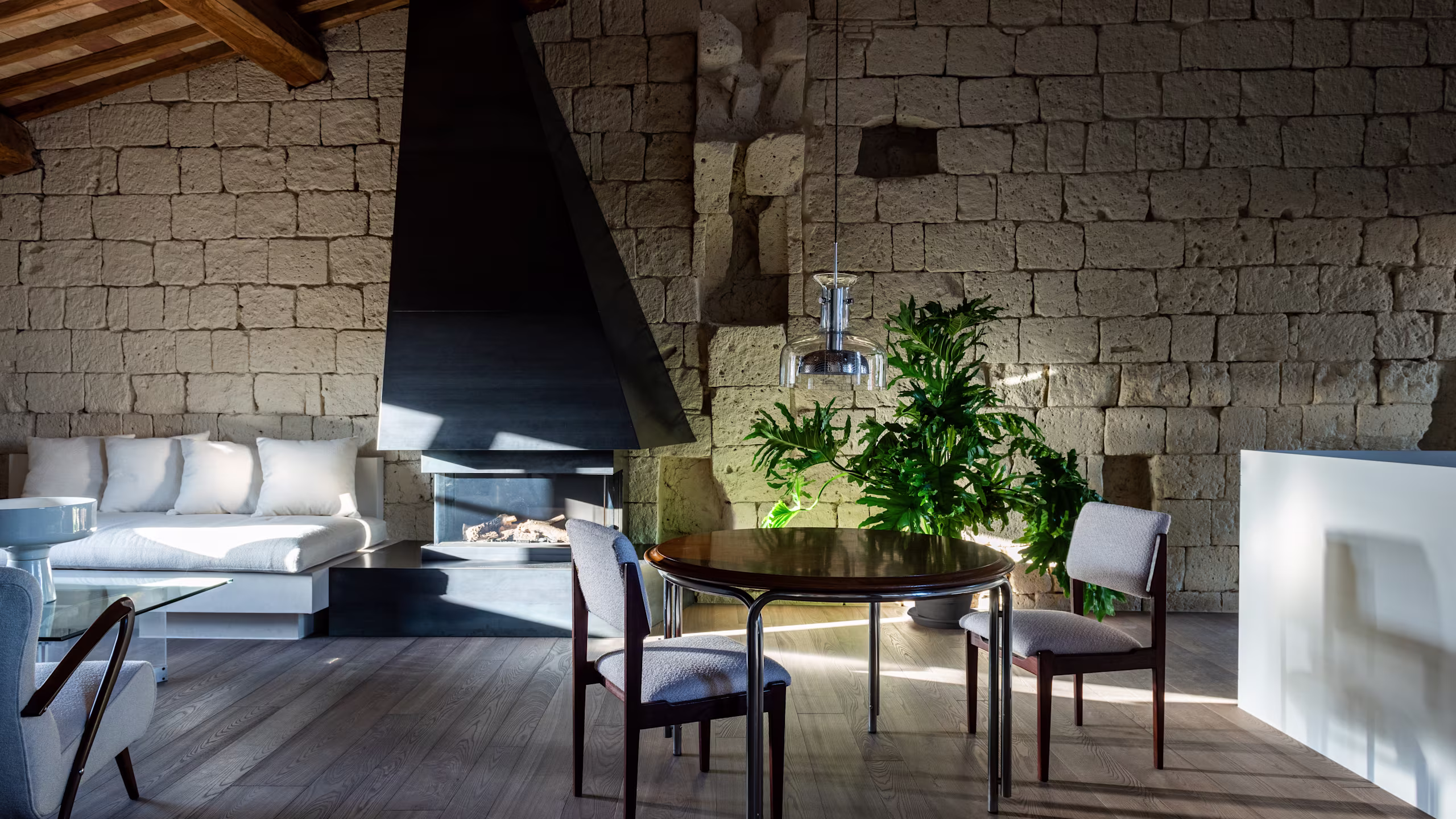 Penthouse Suite - Image 2