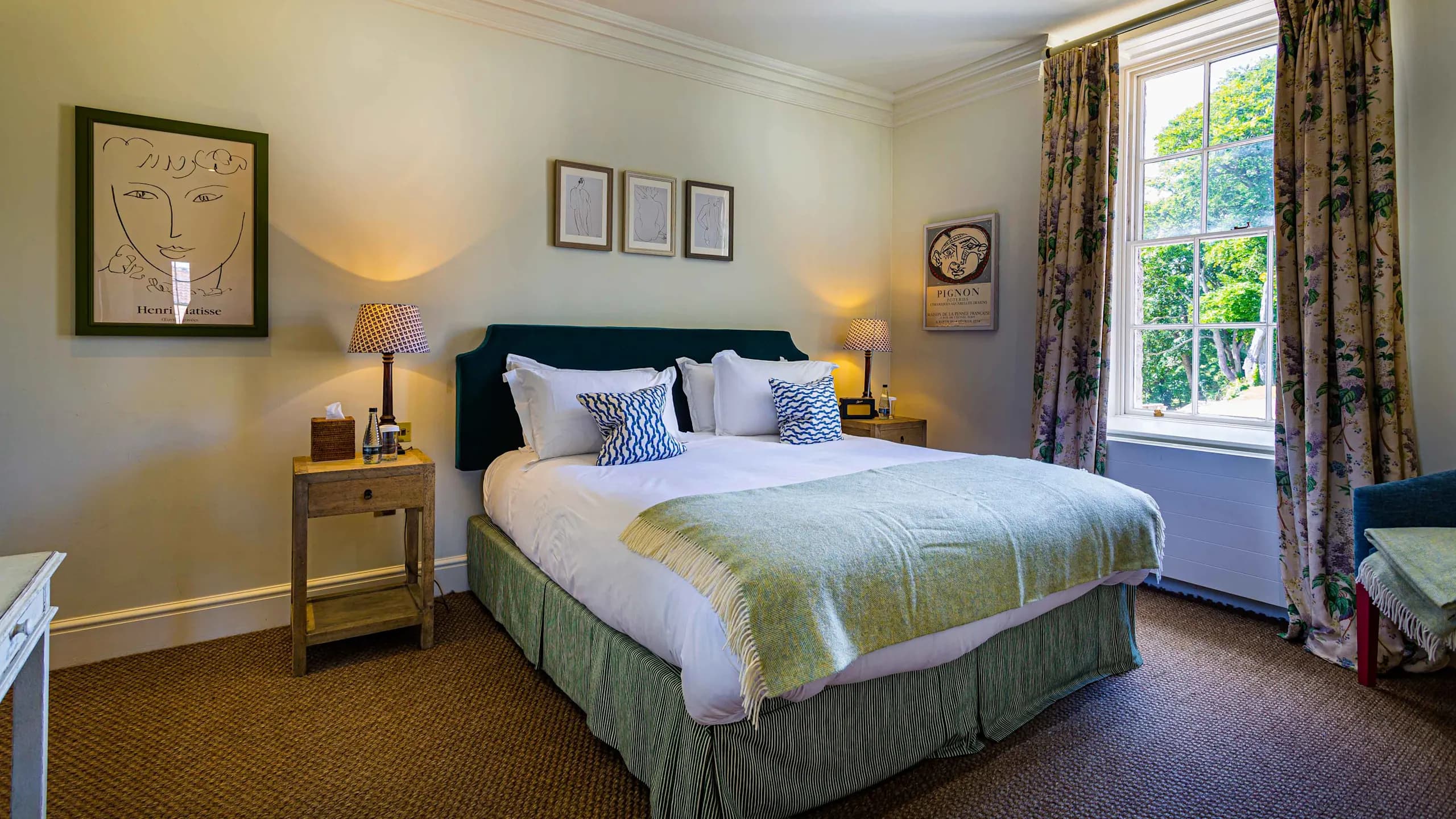 Deluxe Suite - Image 1