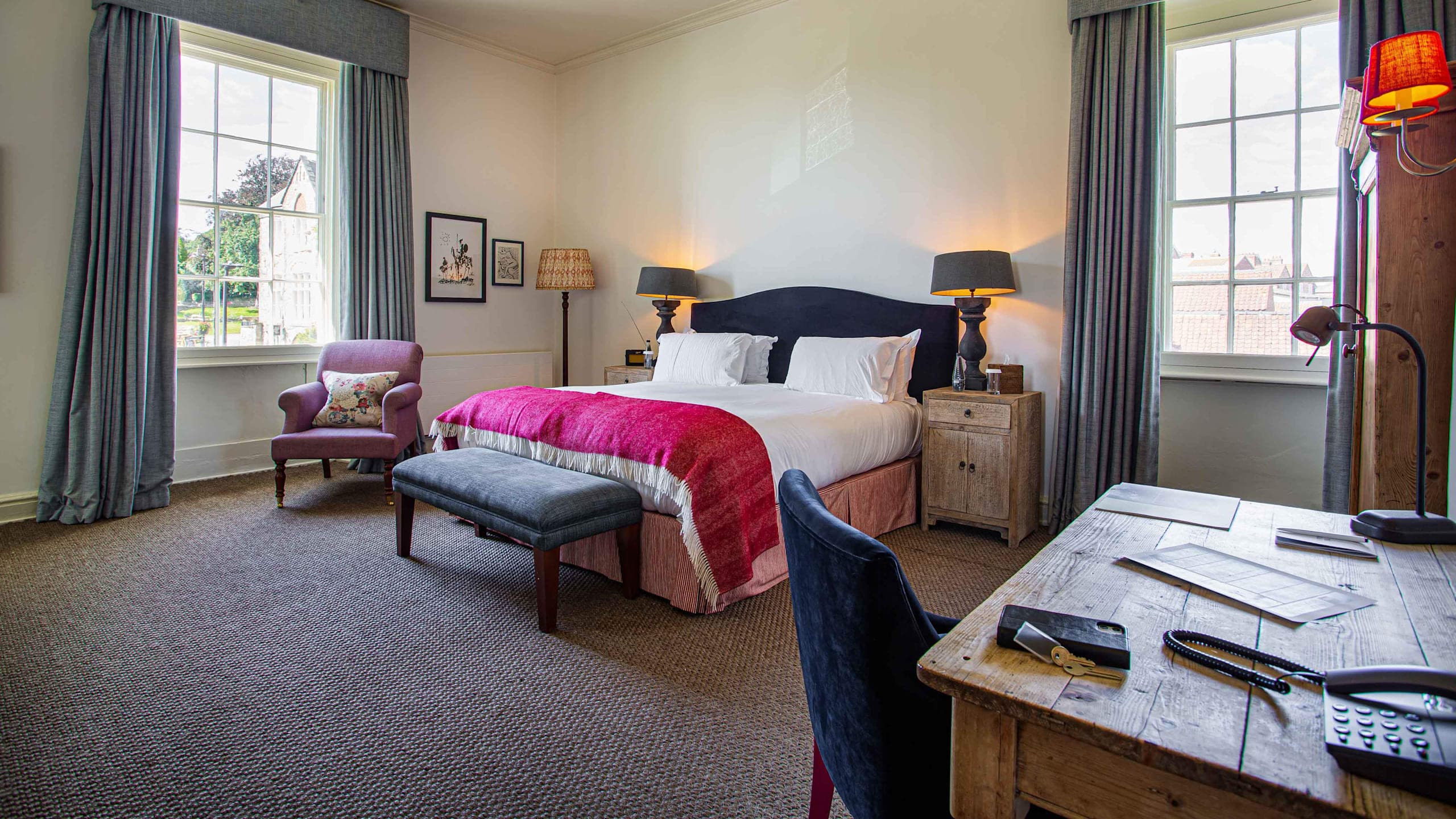 Deluxe Double Room - Image 3