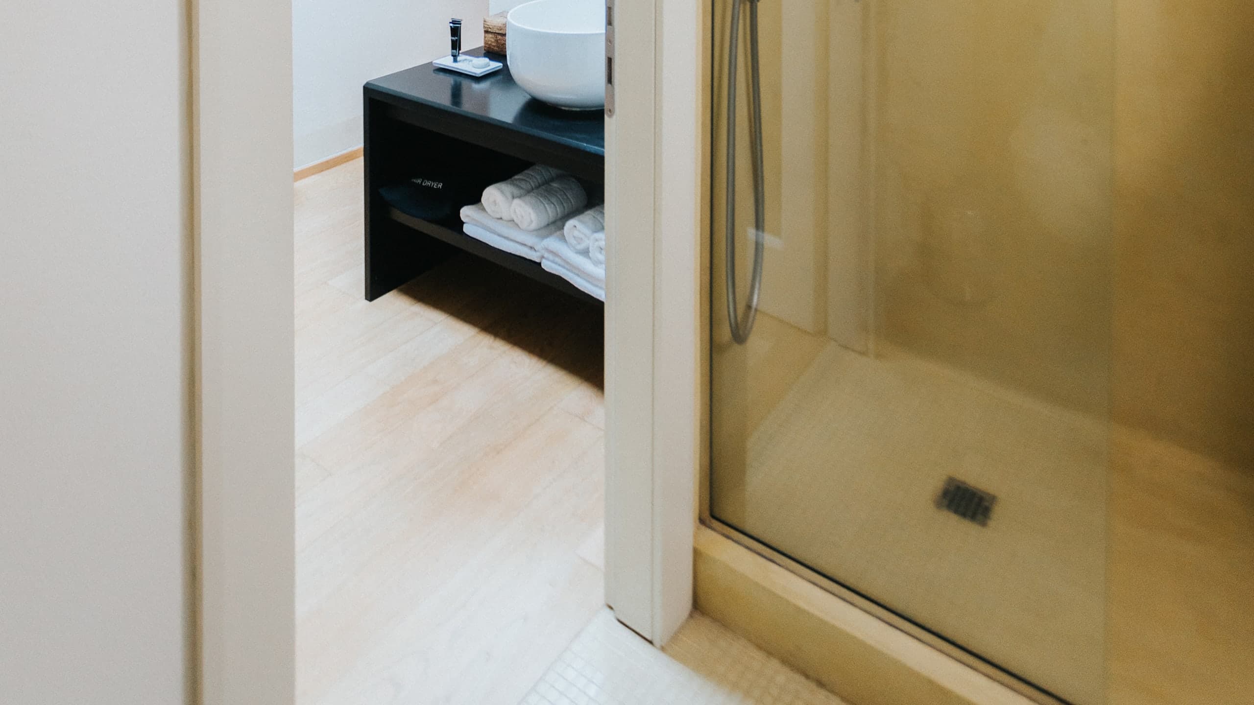 Junior Suite - Image 8