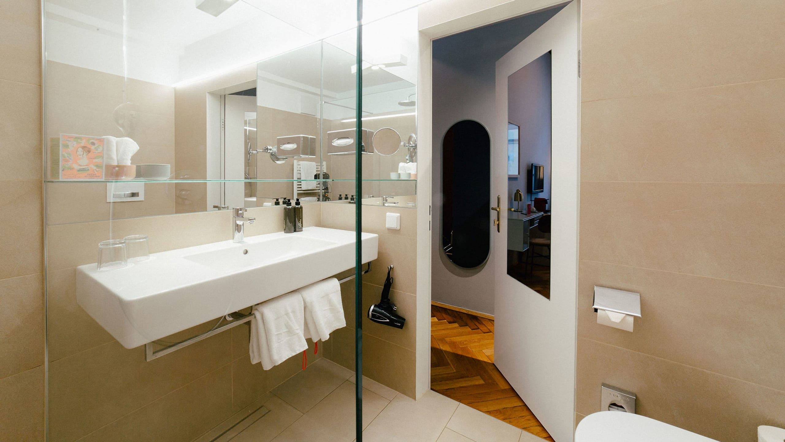 Double Room Regular - Image 7