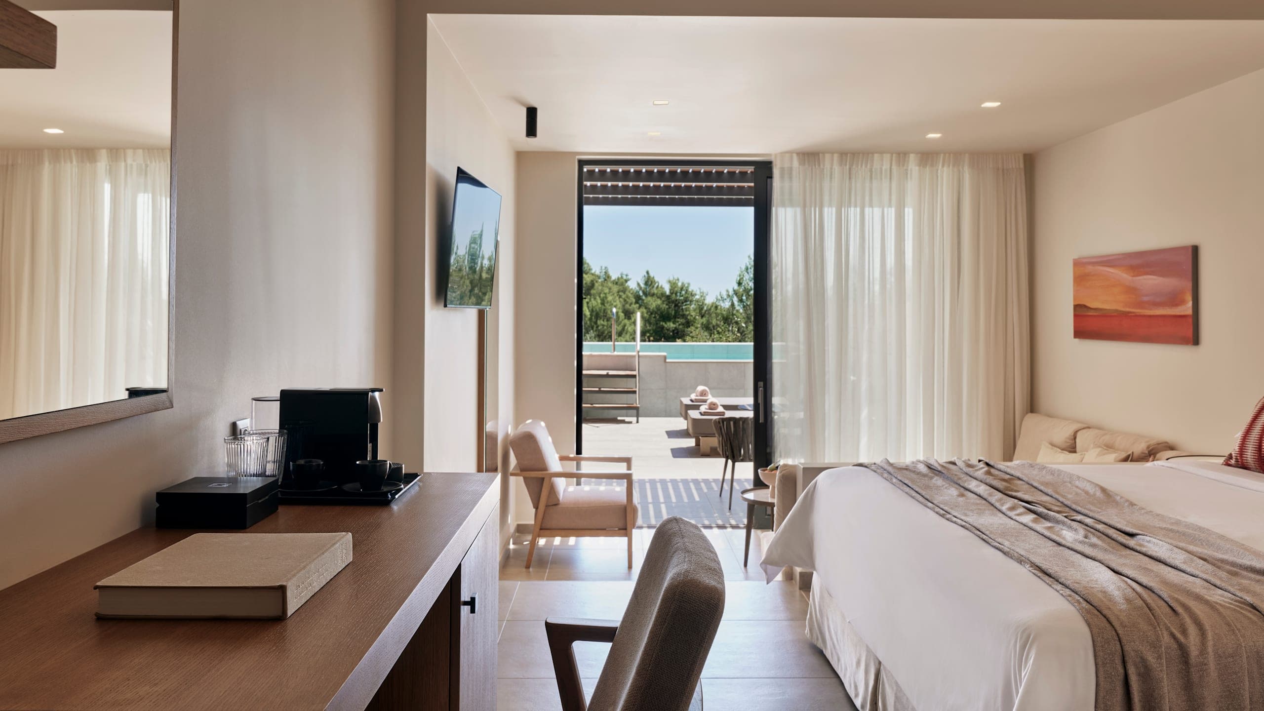 Junior Suite Sea View with Cozy Private Pool - Image 2