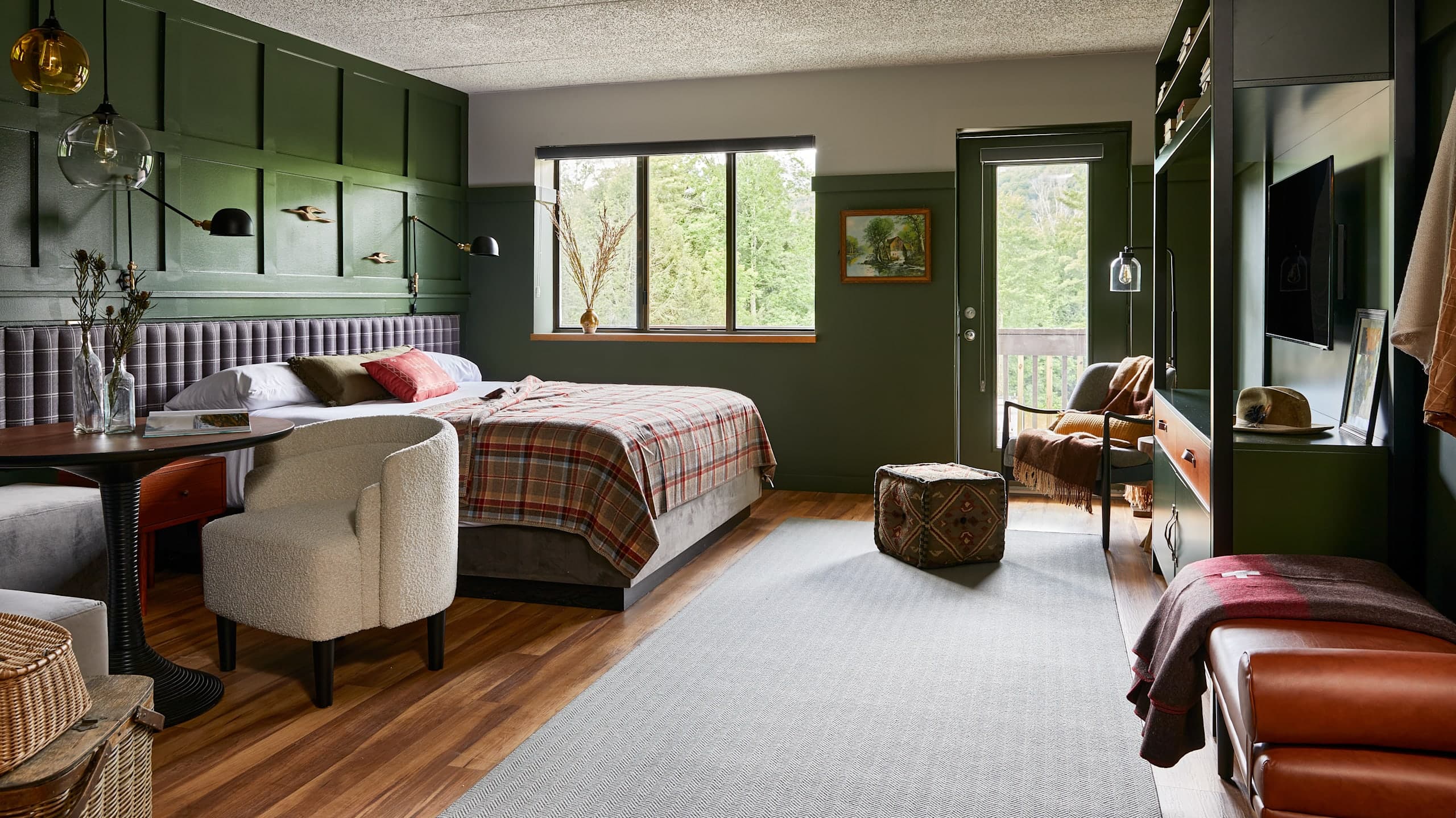 Deluxe King Patio - Image 1