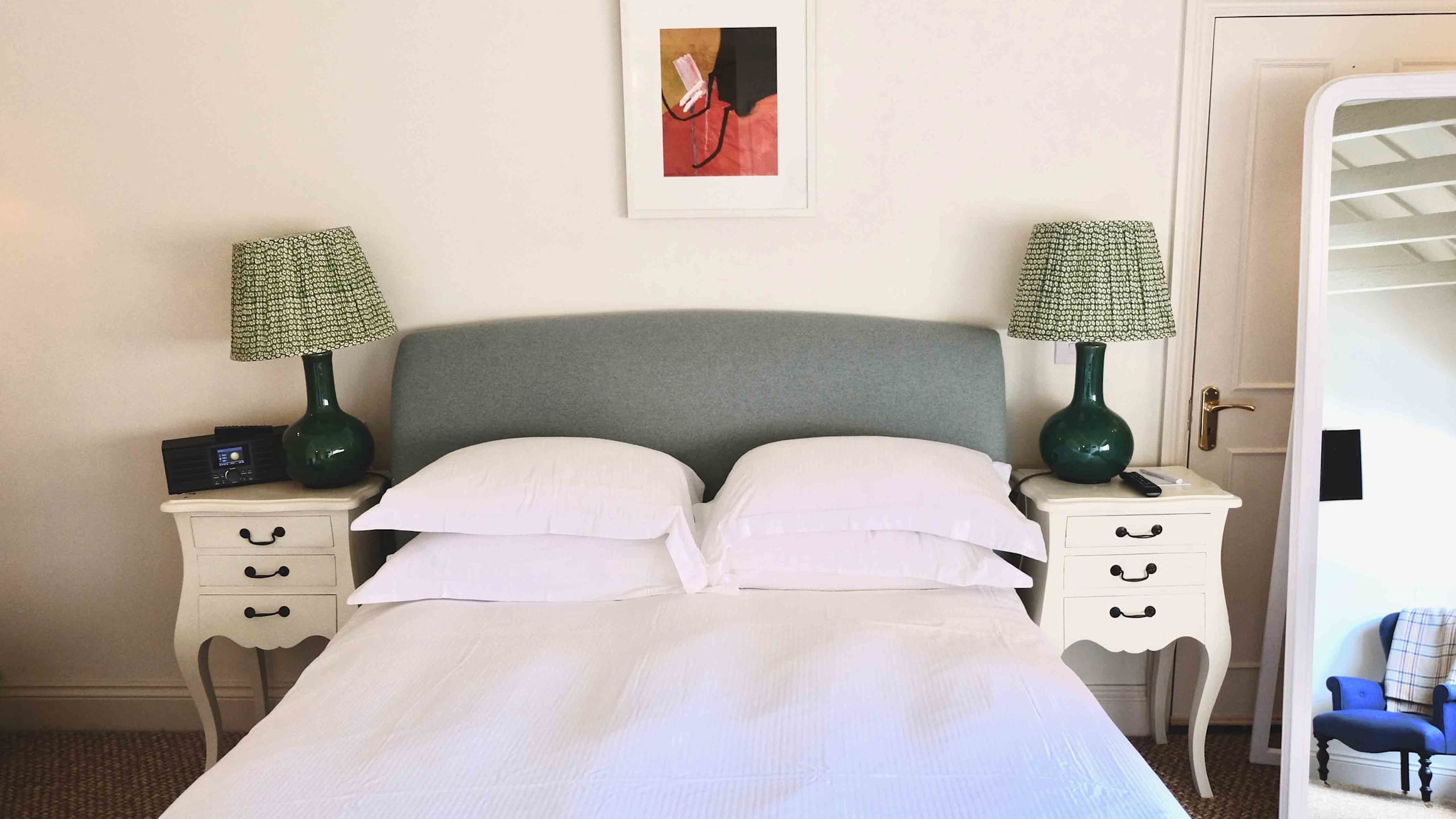 Lord Poulett Arms - Image 4