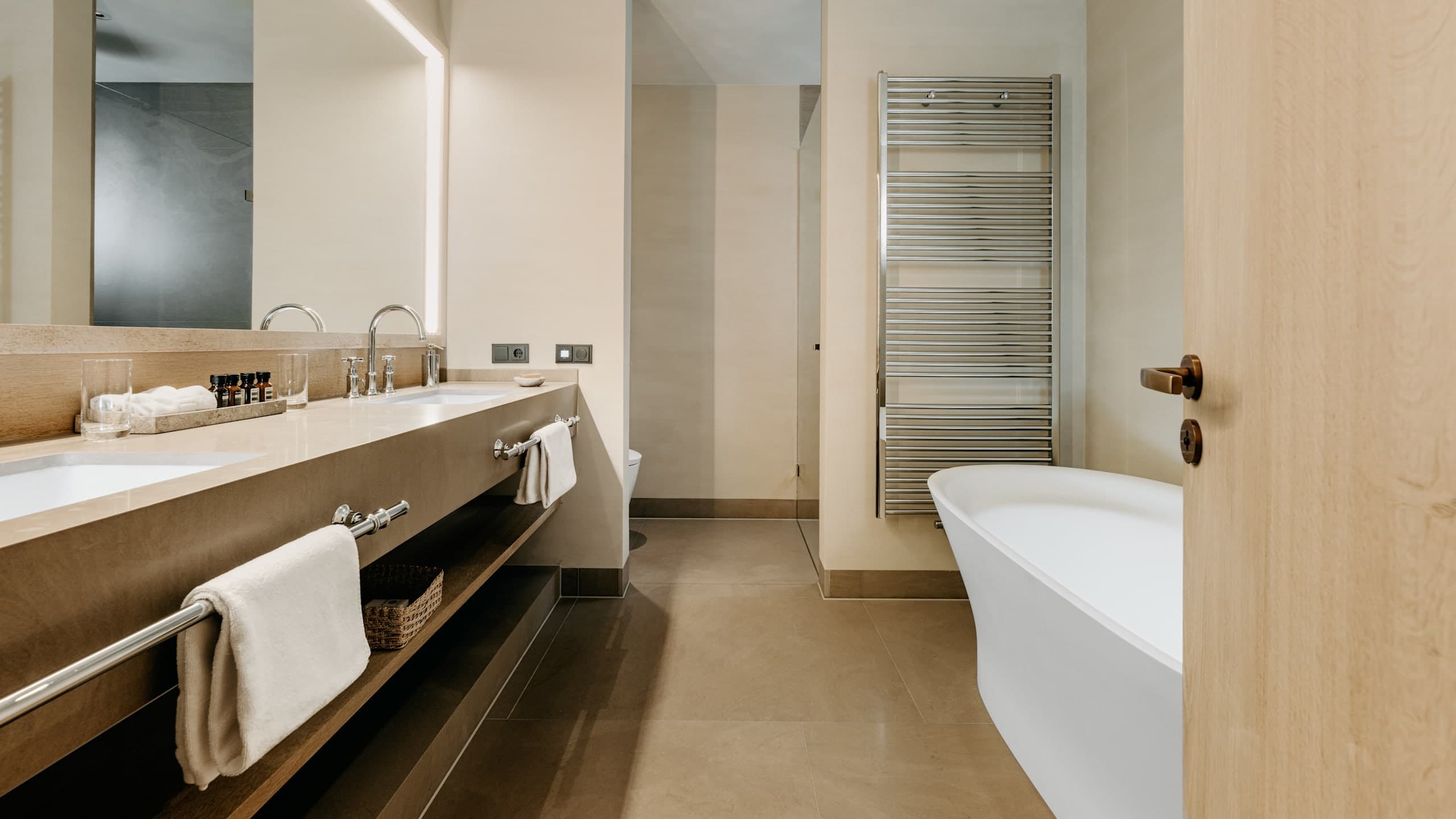 Deluxe Room - New Chancellery - Image 5