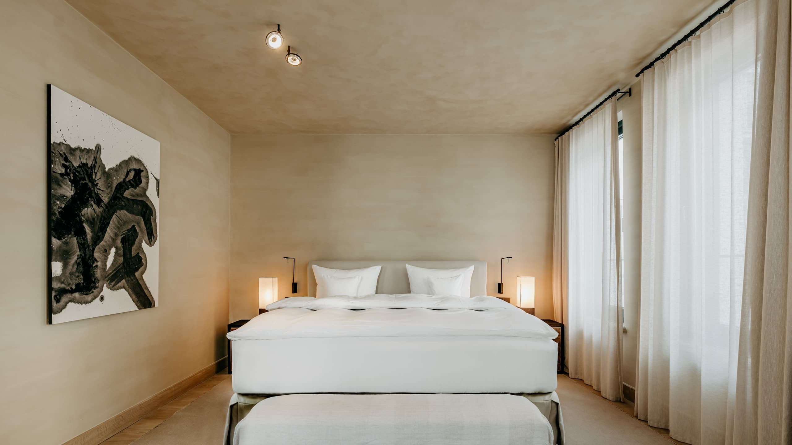 Premier Suite - New Chancellery - Image 2
